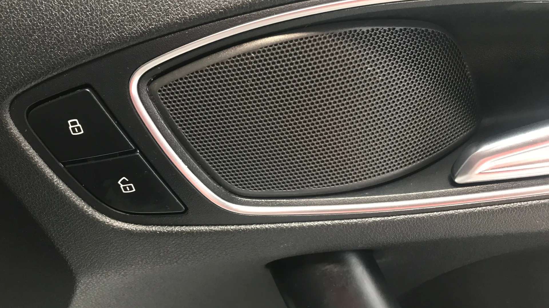 2017 AUDI A1 2017 AUDI A1