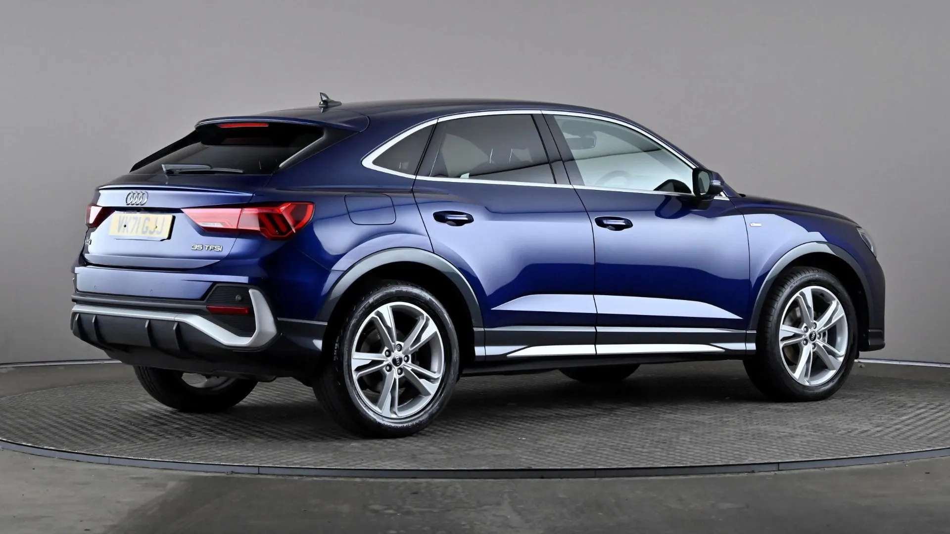 2021 AUDI Q3 2021 AUDI Q3