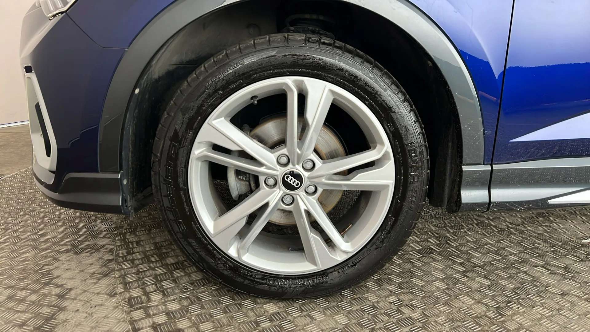 2021 AUDI Q3 2021 AUDI Q3