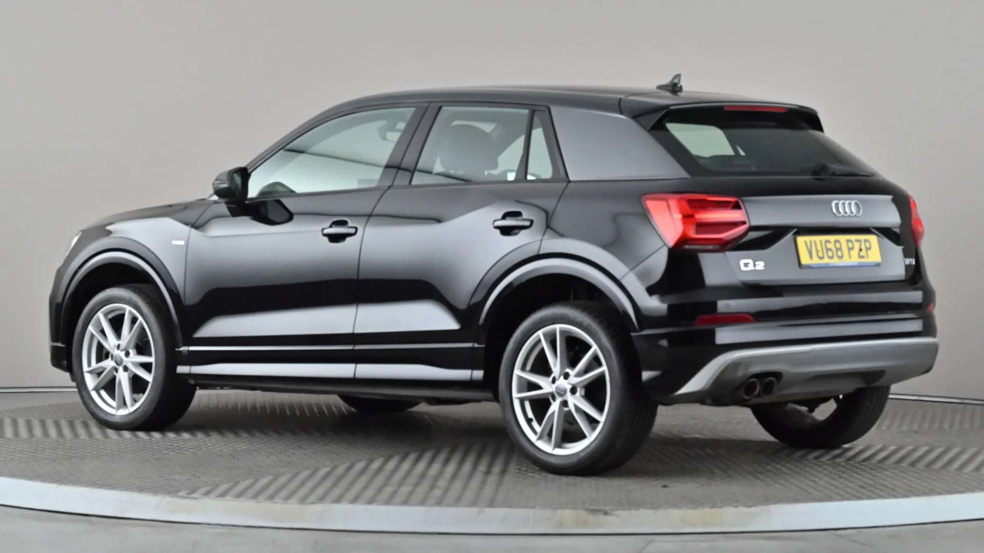 A 2018 AUDI Q2 1.4 TFSI S Line A 2018 AUDI Q2 1.4 TFSI S Line
