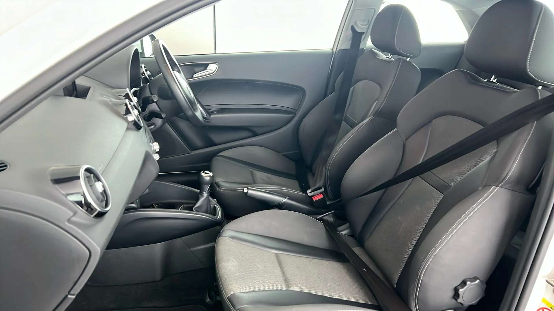 2018 AUDI A1 2018 AUDI A1