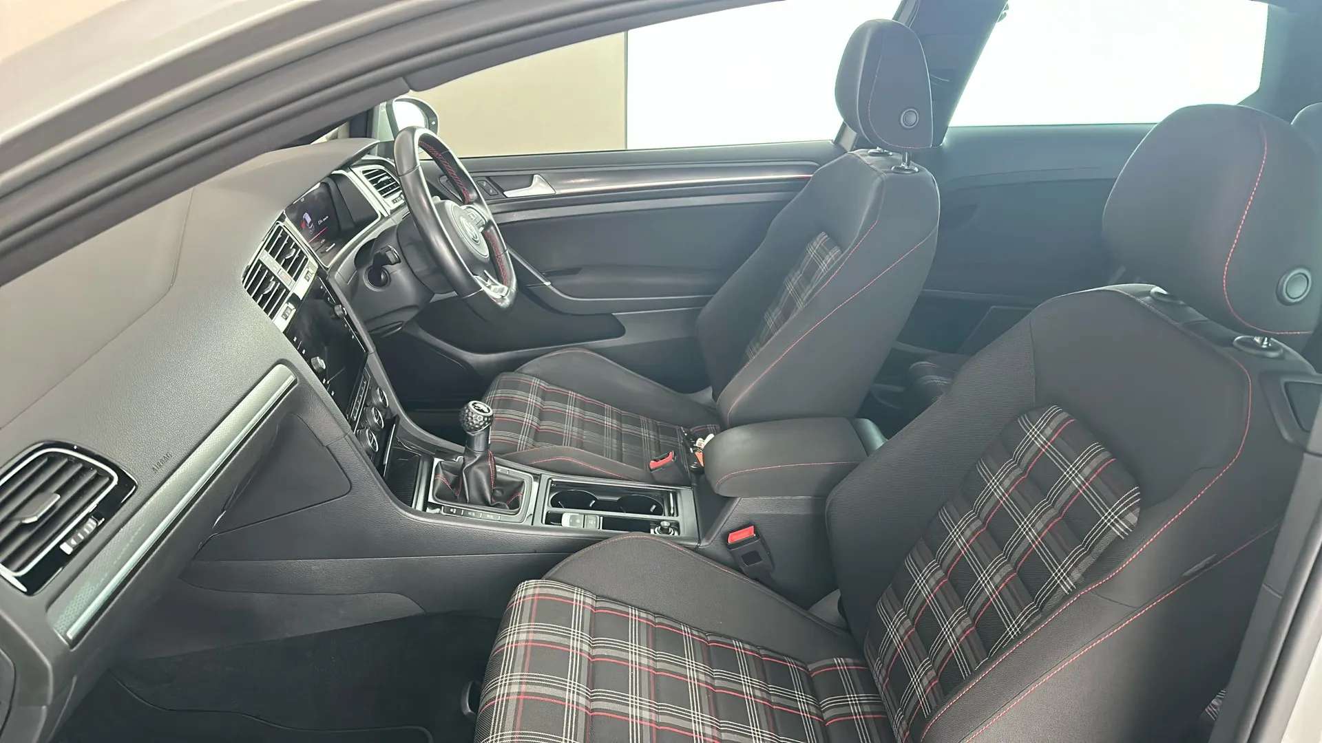 2019 VOLKSWAGEN GOLF 2019 VOLKSWAGEN GOLF