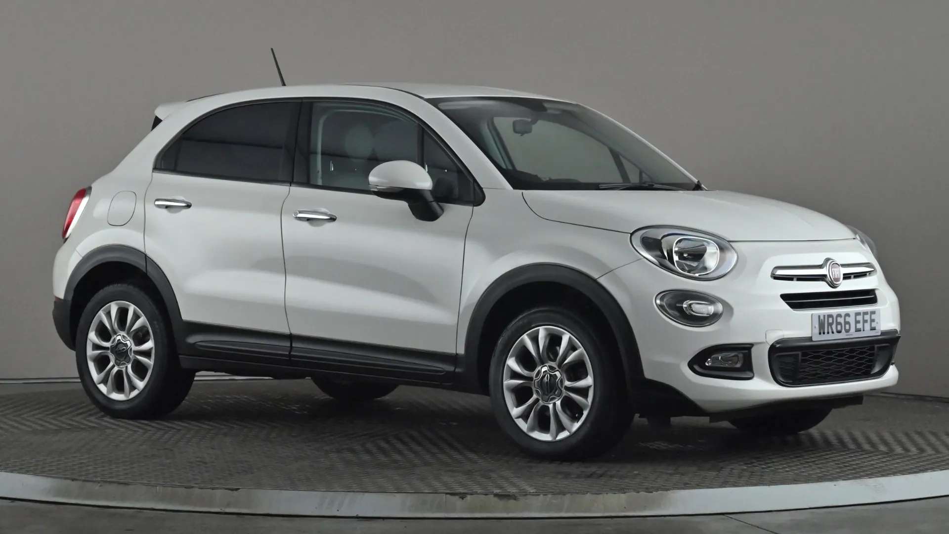 A 2016 FIAT 500X 1.4 Multiair Pop Star A 2016 FIAT 500X 1.4 Multiair Pop Star