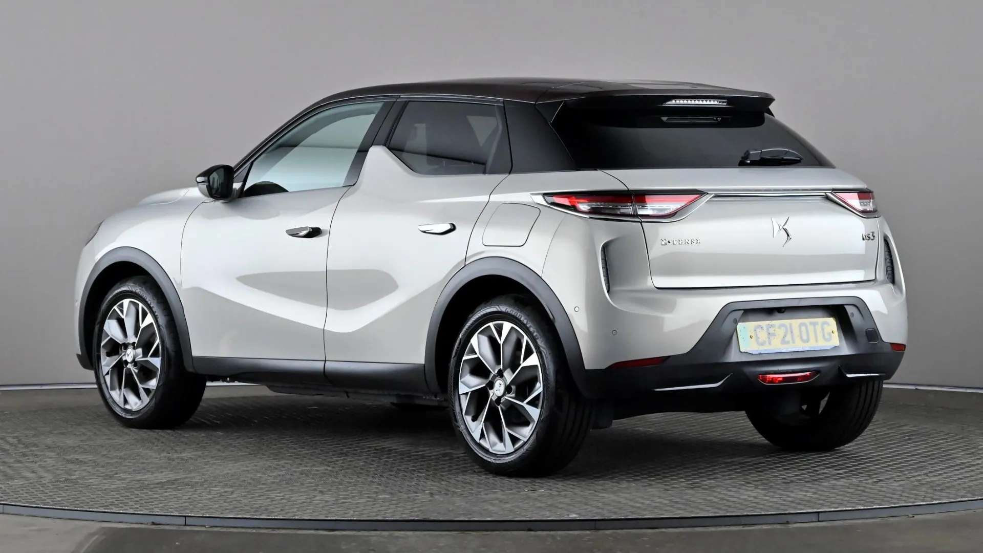 A 2021 DS DS 3 100kW E-TENSE Ultra Prestige 50kWh Auto A 2021 DS DS 3 100kW E-TENSE Ultra Prestige 50kWh Auto