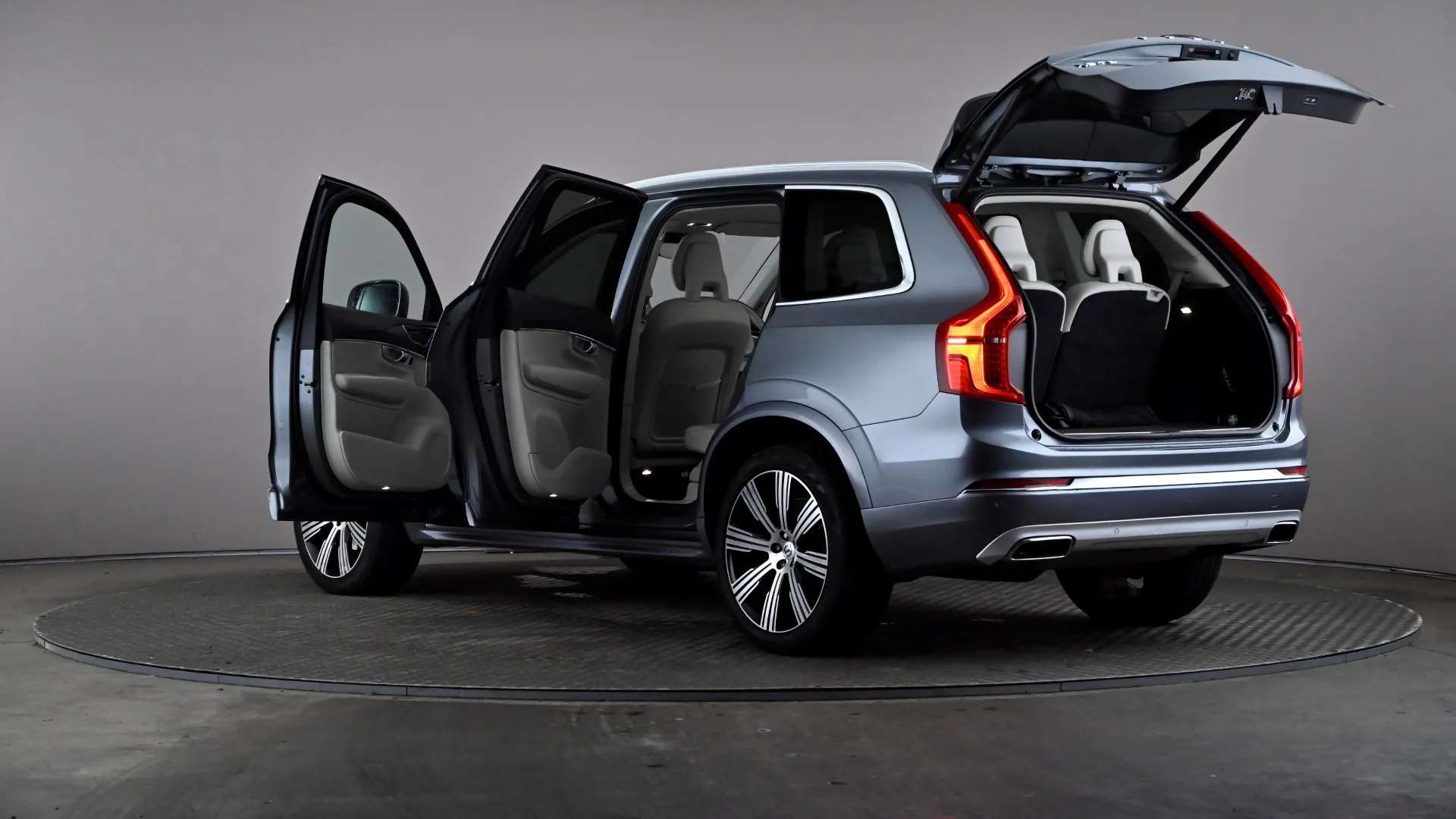 2020 VOLVO XC90 2020 VOLVO XC90