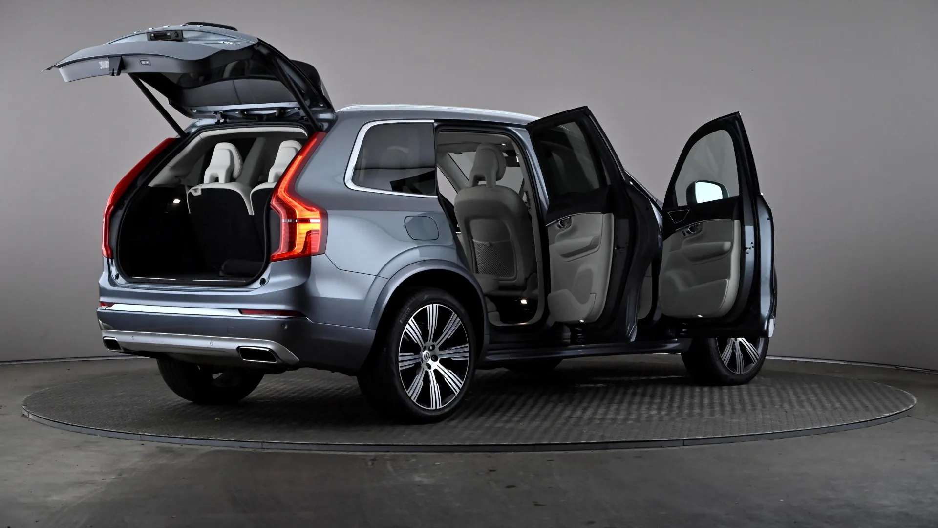 2020 VOLVO XC90 2020 VOLVO XC90