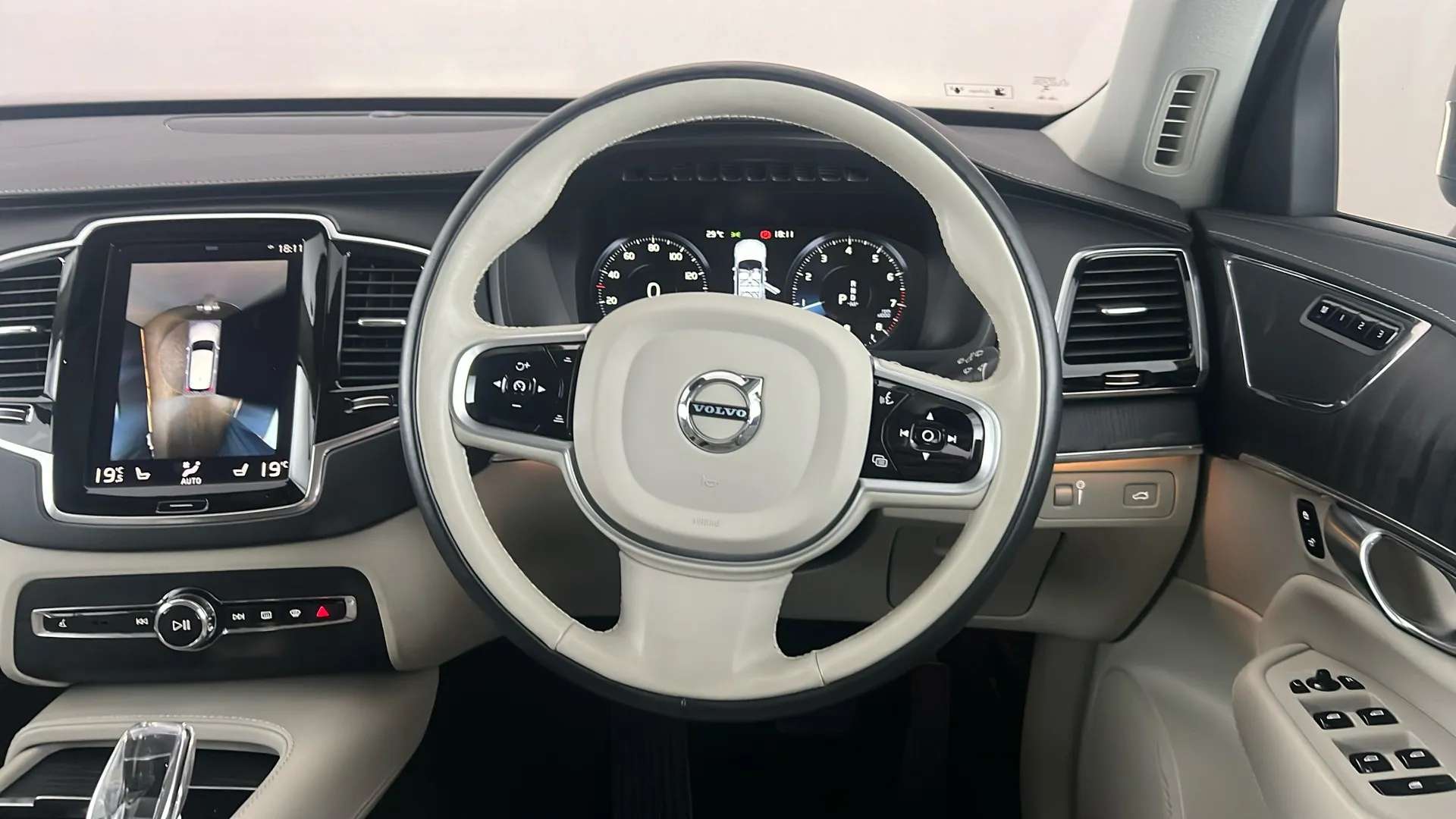 2020 VOLVO XC90 2020 VOLVO XC90