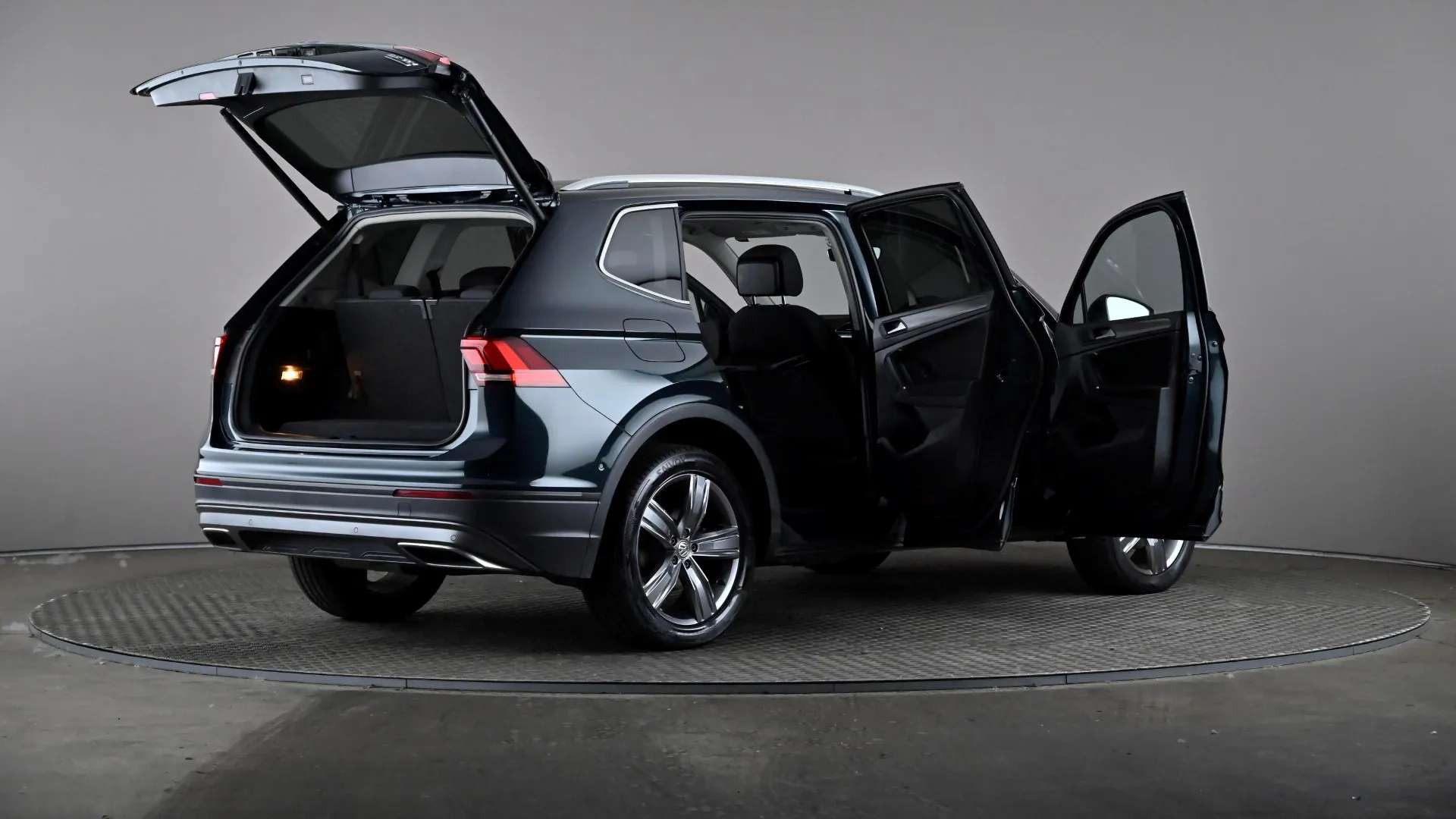 2019 VOLKSWAGEN TIGUAN ALLSPACE 2019 VOLKSWAGEN TIGUAN ALLSPACE