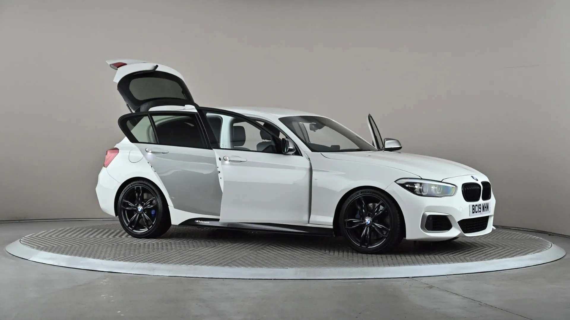 2019 BMW 1 SERIES 2019 BMW 1 SERIES