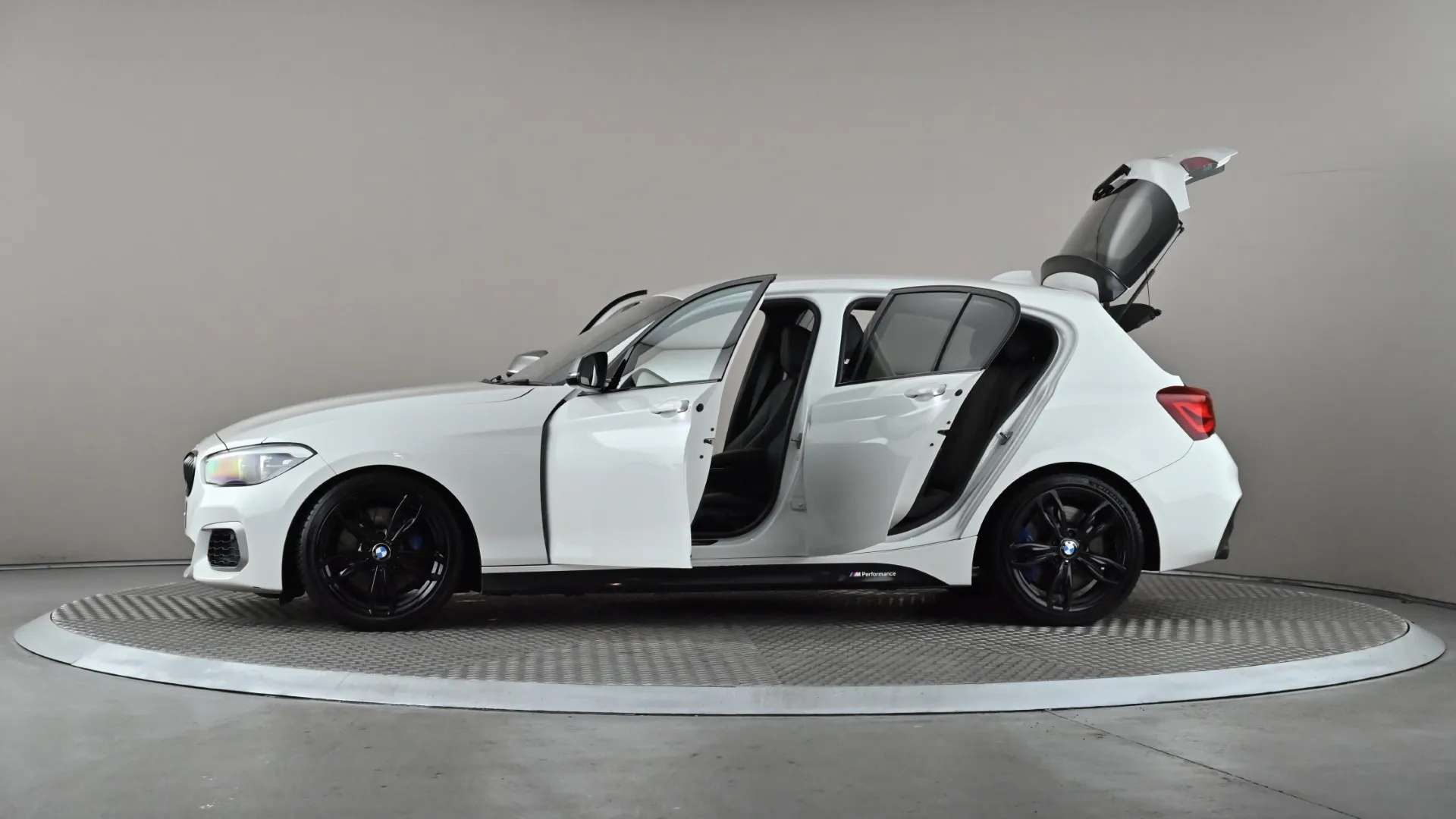 2019 BMW 1 SERIES 2019 BMW 1 SERIES
