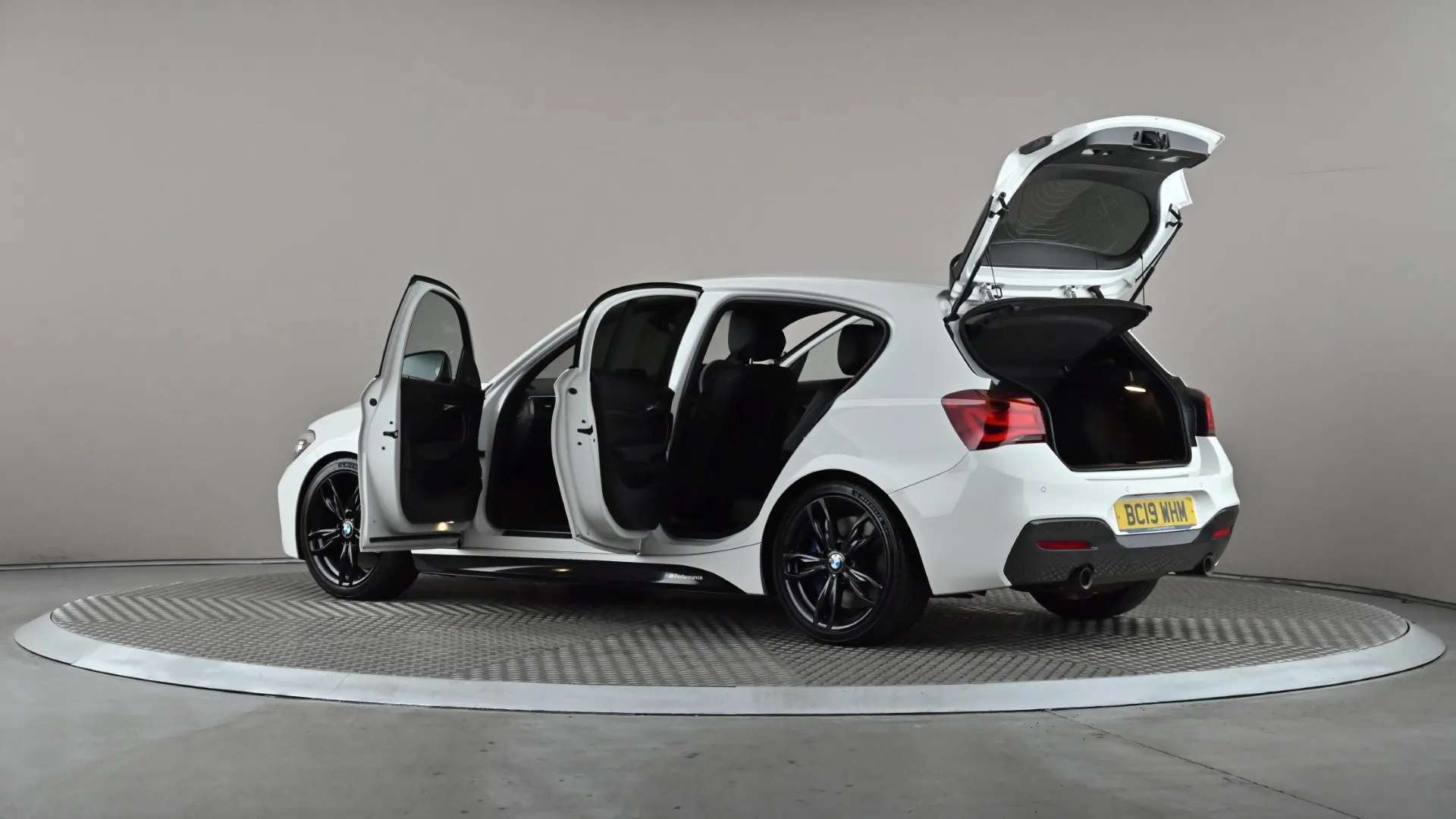 2019 BMW 1 SERIES 2019 BMW 1 SERIES