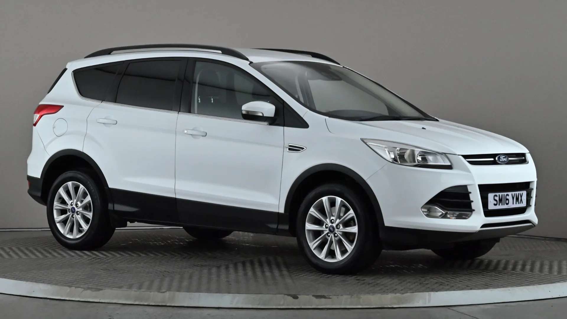 A 2016 FORD KUGA 2.0 TDCi 150 Titanium 2WD A 2016 FORD KUGA 2.0 TDCi 150 Titanium 2WD