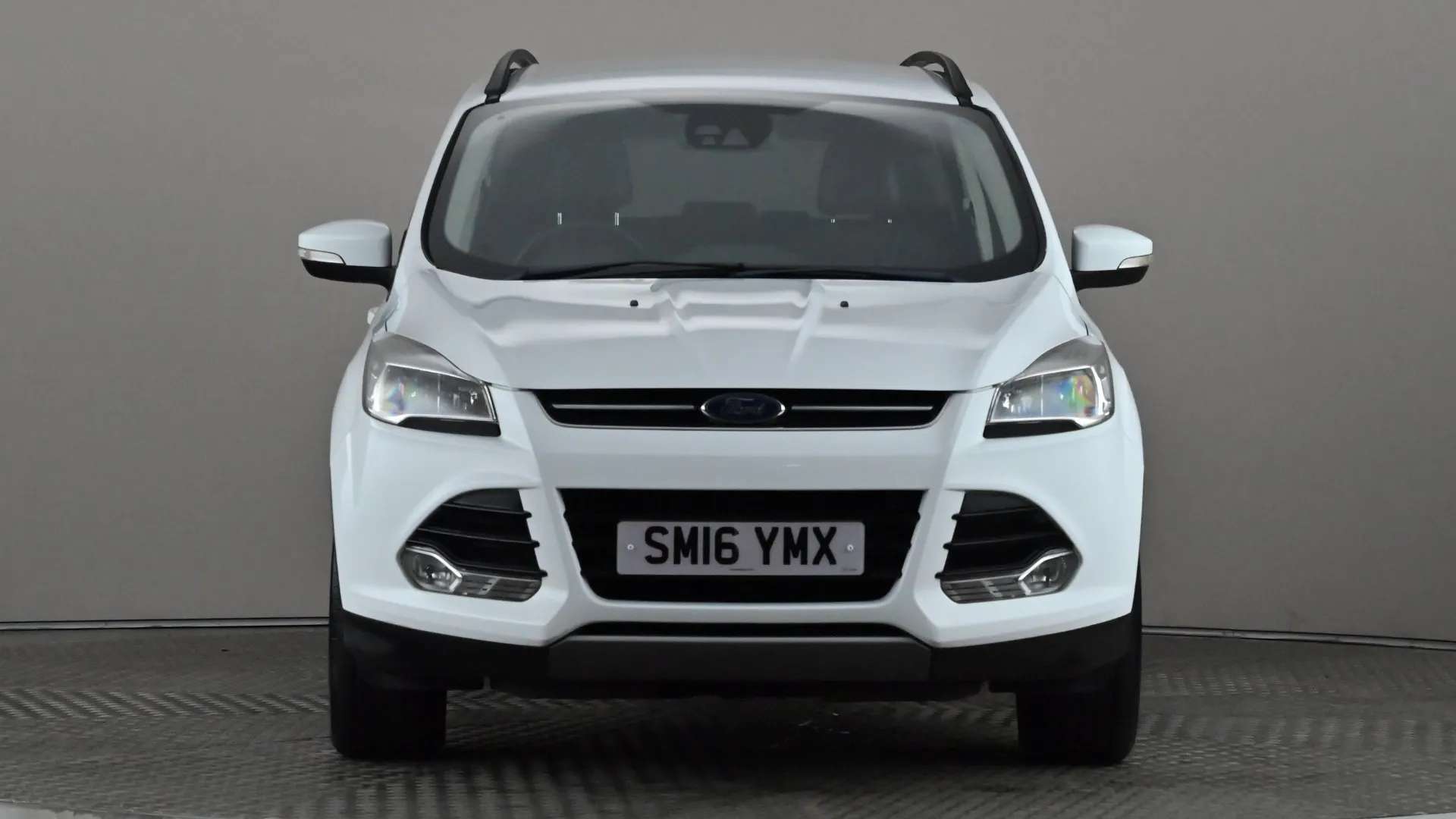 A 2016 FORD KUGA 2.0 TDCi 150 Titanium 2WD A 2016 FORD KUGA 2.0 TDCi 150 Titanium 2WD