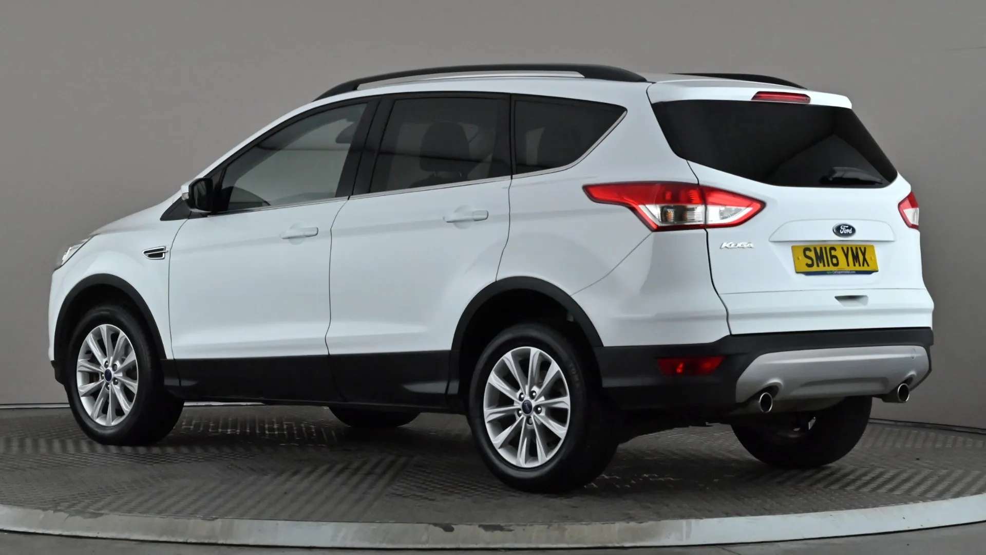 A 2016 FORD KUGA 2.0 TDCi 150 Titanium 2WD A 2016 FORD KUGA 2.0 TDCi 150 Titanium 2WD