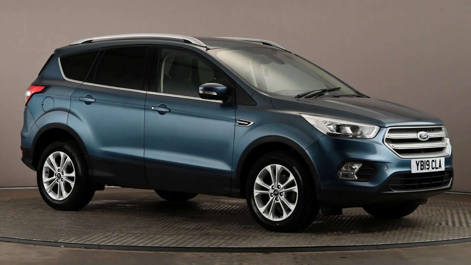 A 2019 FORD KUGA 1.5 TDCi Titanium 2WD A 2019 FORD KUGA 1.5 TDCi Titanium 2WD