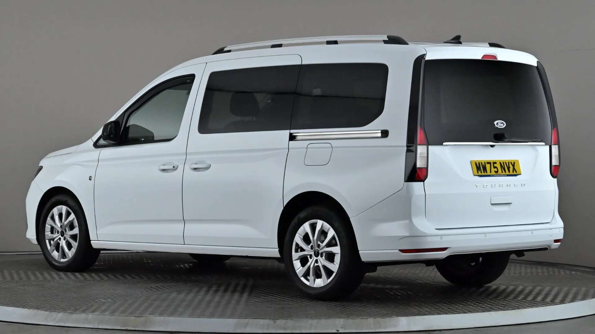 A 2025 FORD TOURNEO CONNECT 2.0 EcoBlue Titanium Auto A 2025 FORD TOURNEO CONNECT 2.0 EcoBlue Titanium Auto