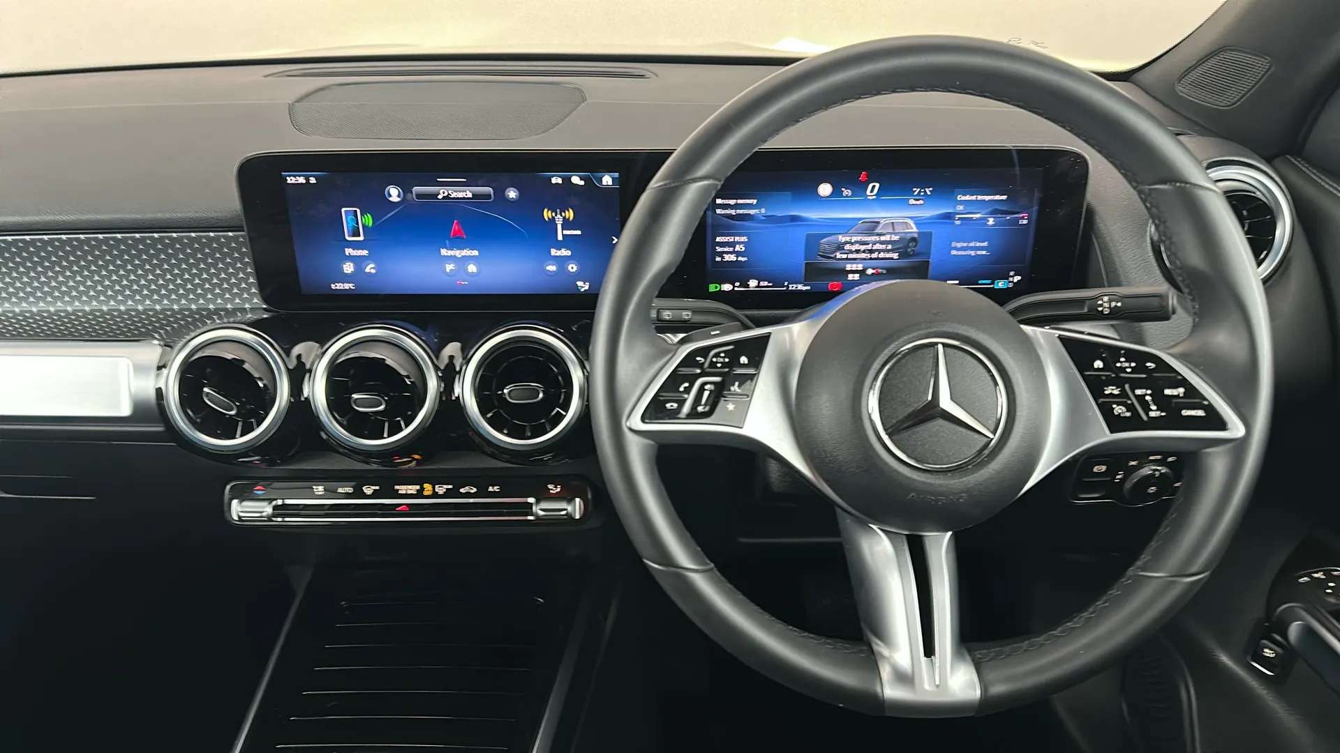 2025 MERCEDES-BENZ GLB 2025 MERCEDES-BENZ GLB