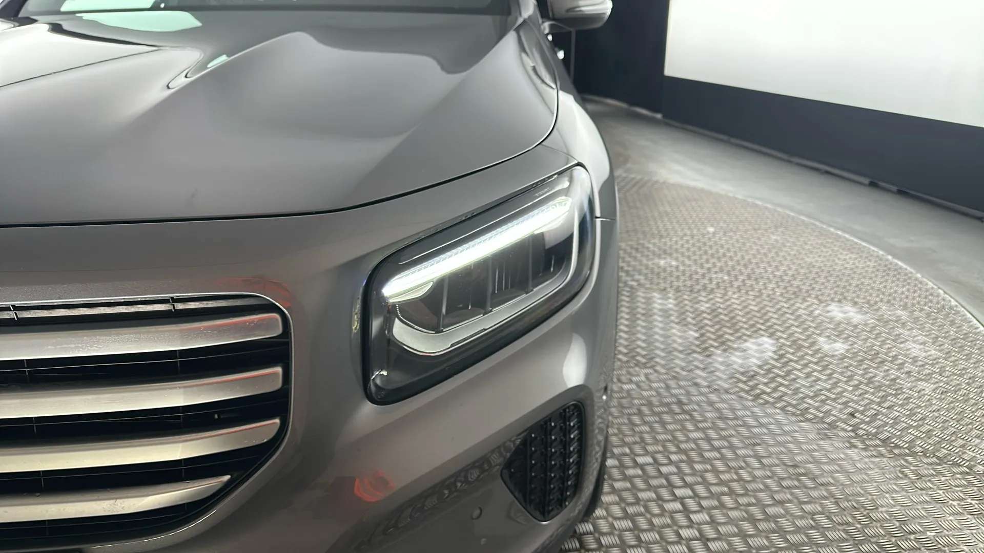 2025 MERCEDES-BENZ GLB 2025 MERCEDES-BENZ GLB