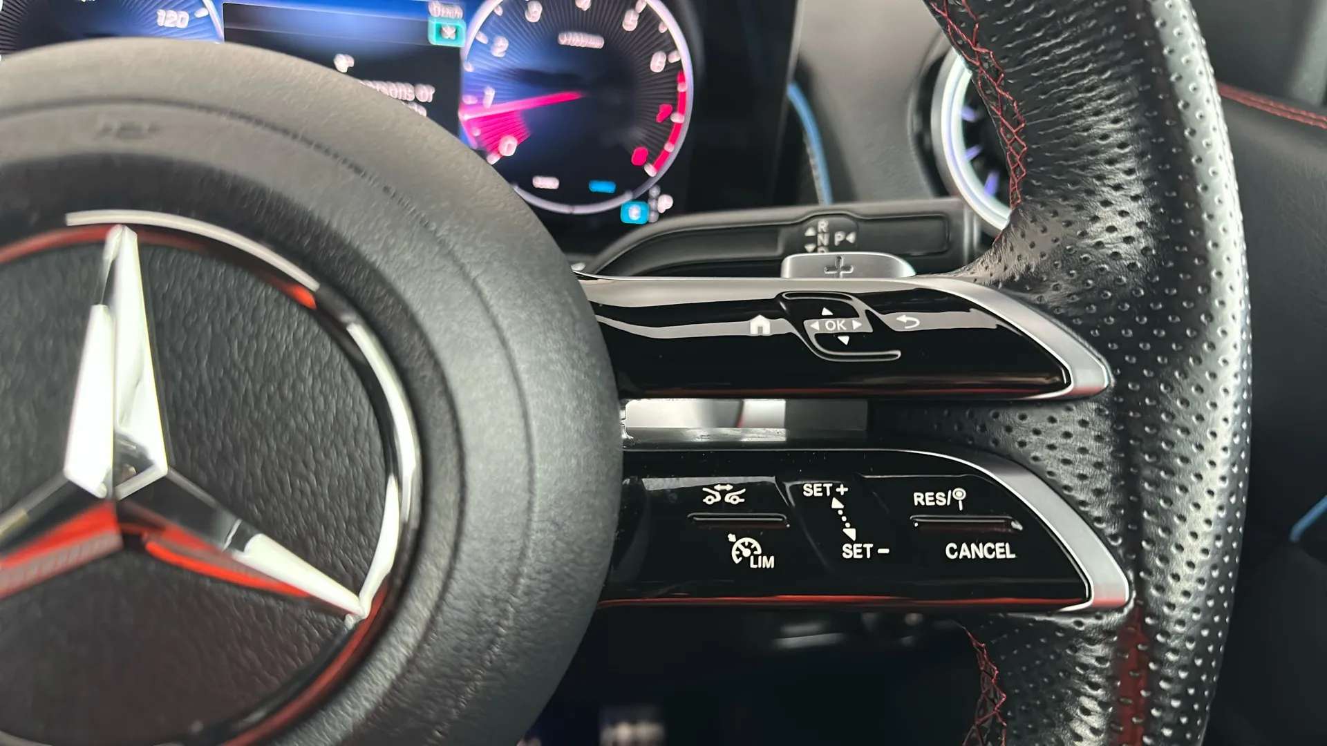 2024 MERCEDES-BENZ GLB 2024 MERCEDES-BENZ GLB