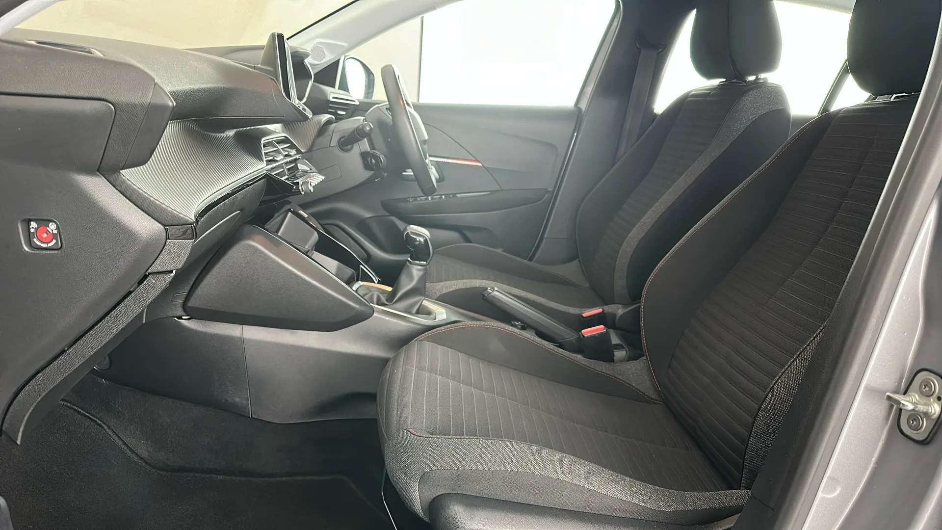 2022 PEUGEOT 208 2022 PEUGEOT 208