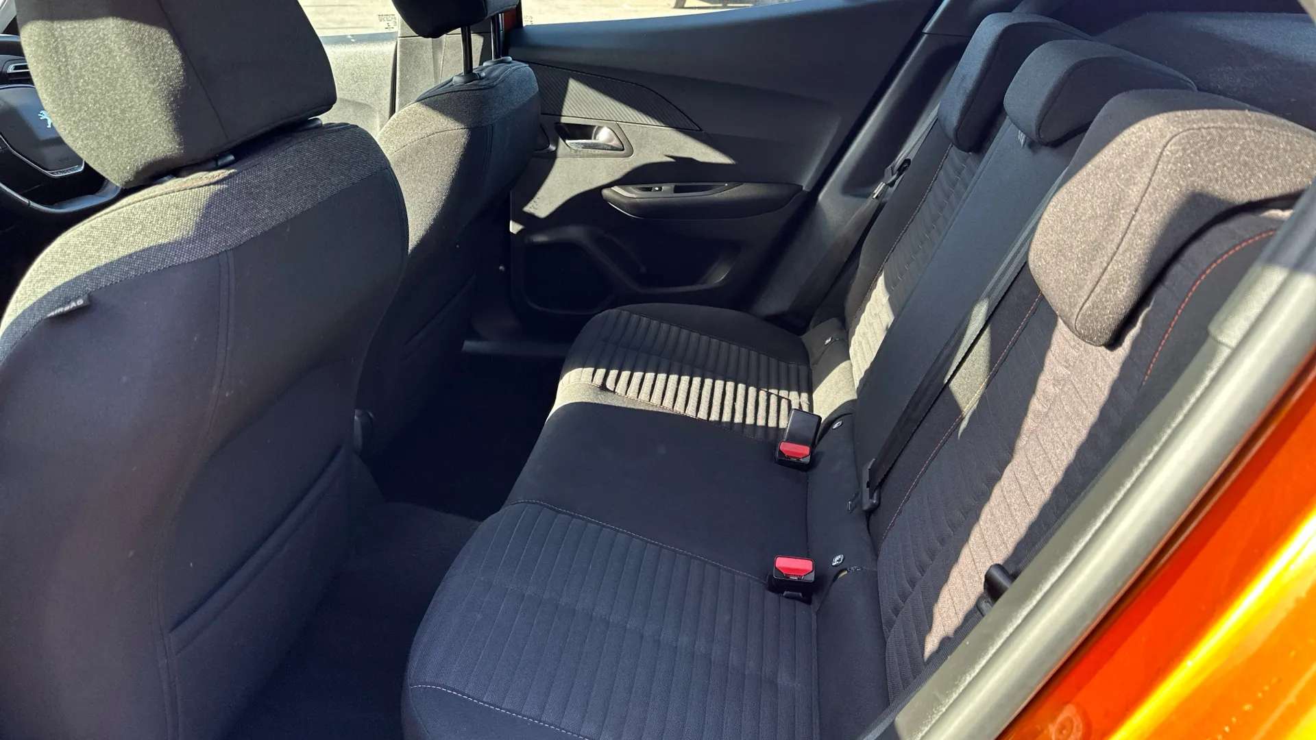 2021 PEUGEOT 2008 2021 PEUGEOT 2008