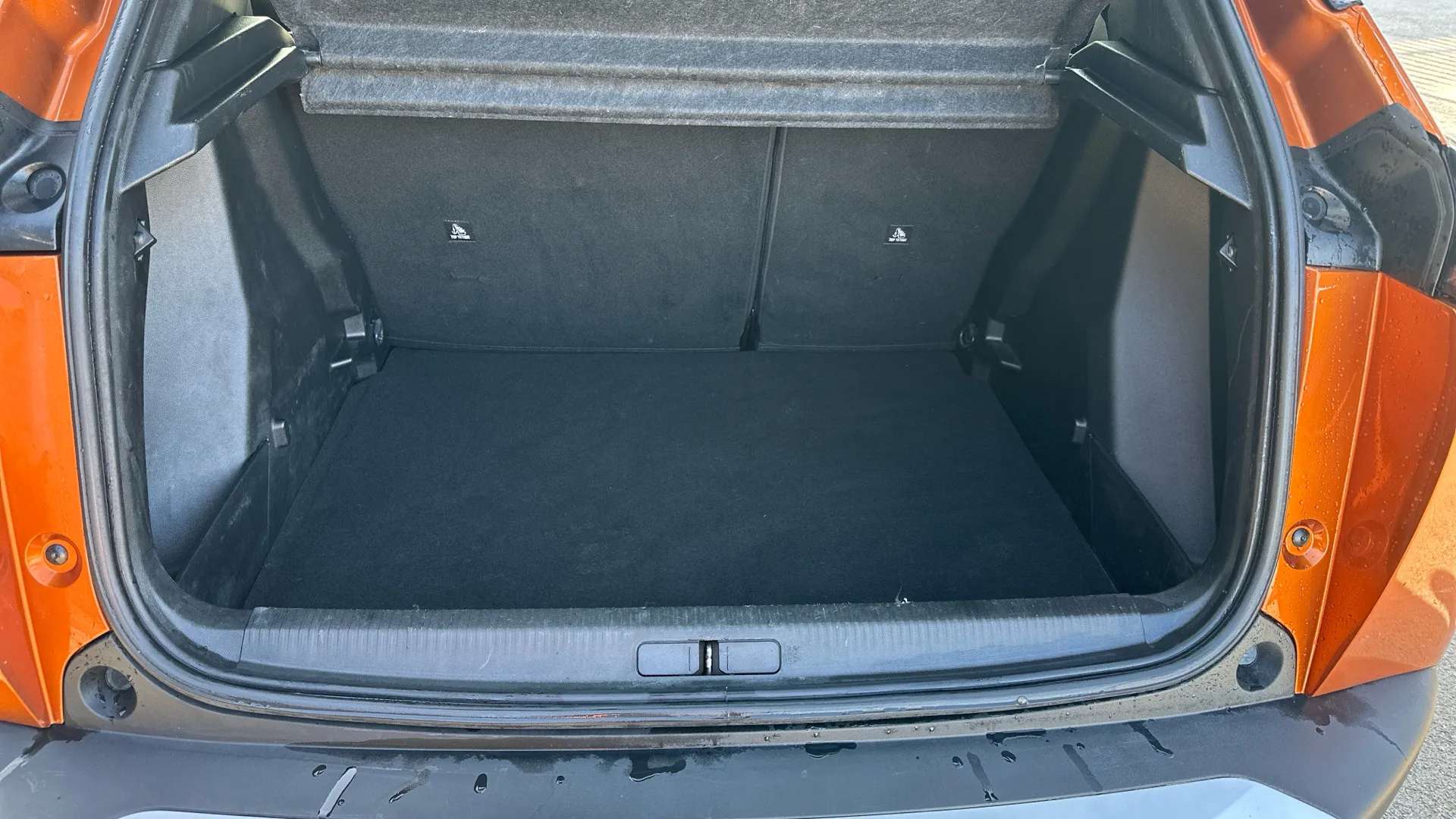 2021 PEUGEOT 2008 2021 PEUGEOT 2008