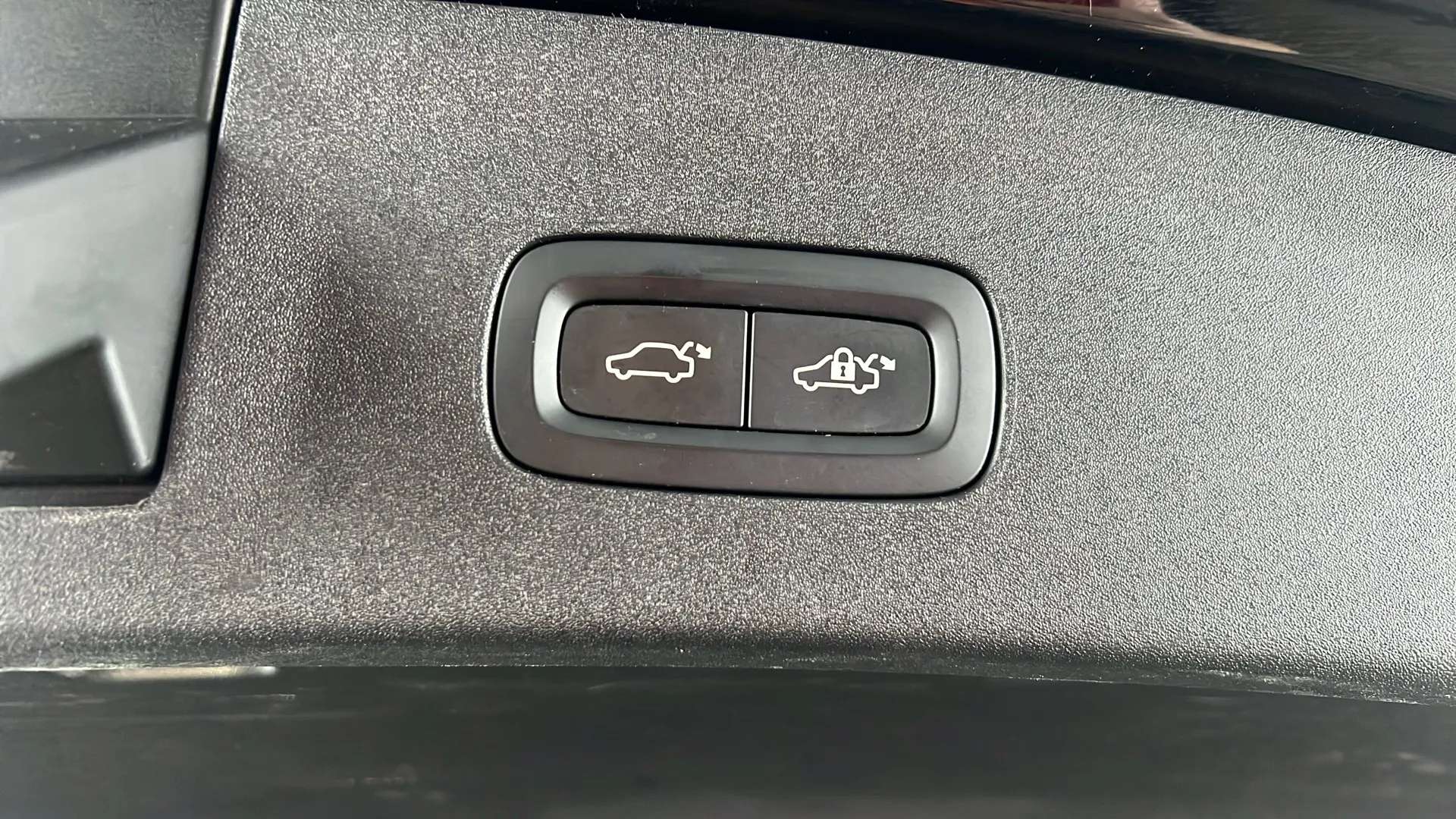 2020 POLESTAR 2 2020 POLESTAR 2
