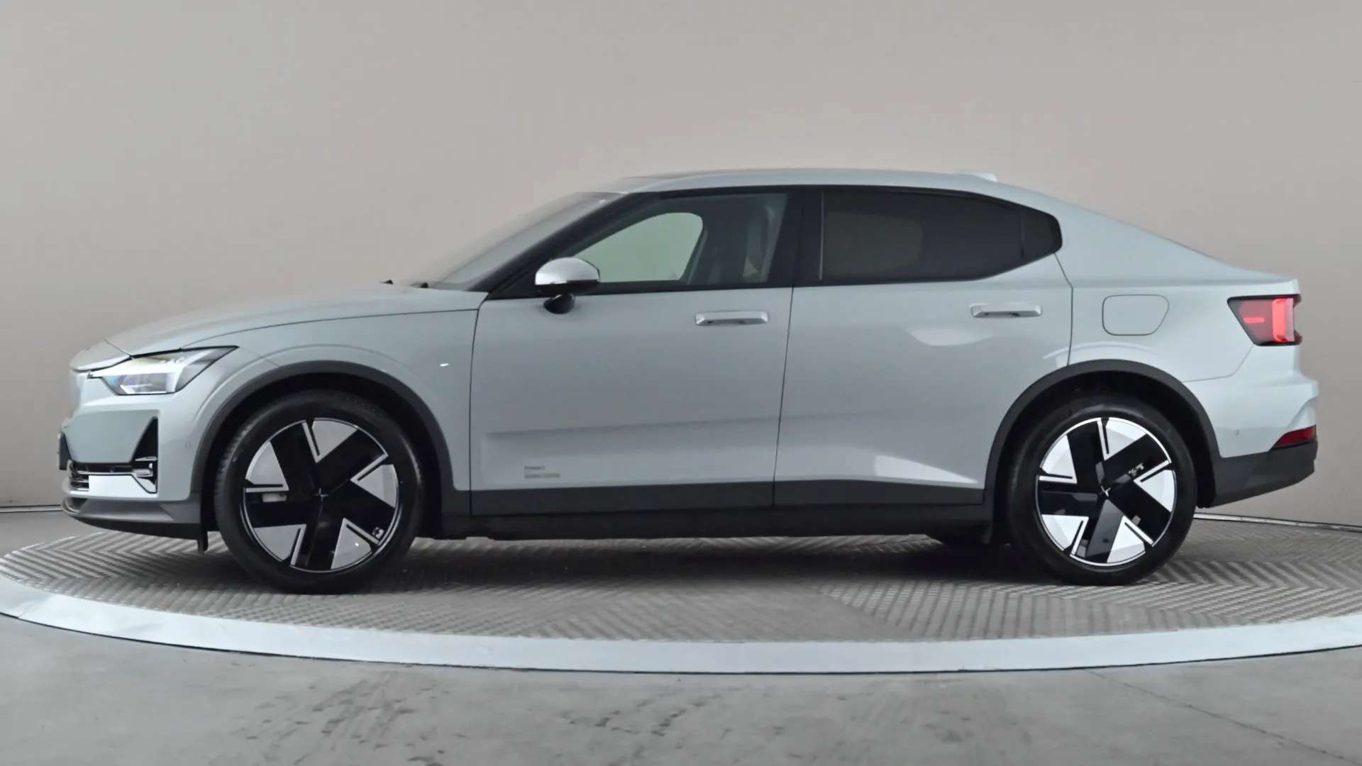 A 2026 POLESTAR 2 220kW 82kWh Long Range Single motor Prime Auto A 2026 POLESTAR 2 220kW 82kWh Long Range Single motor Prime Auto