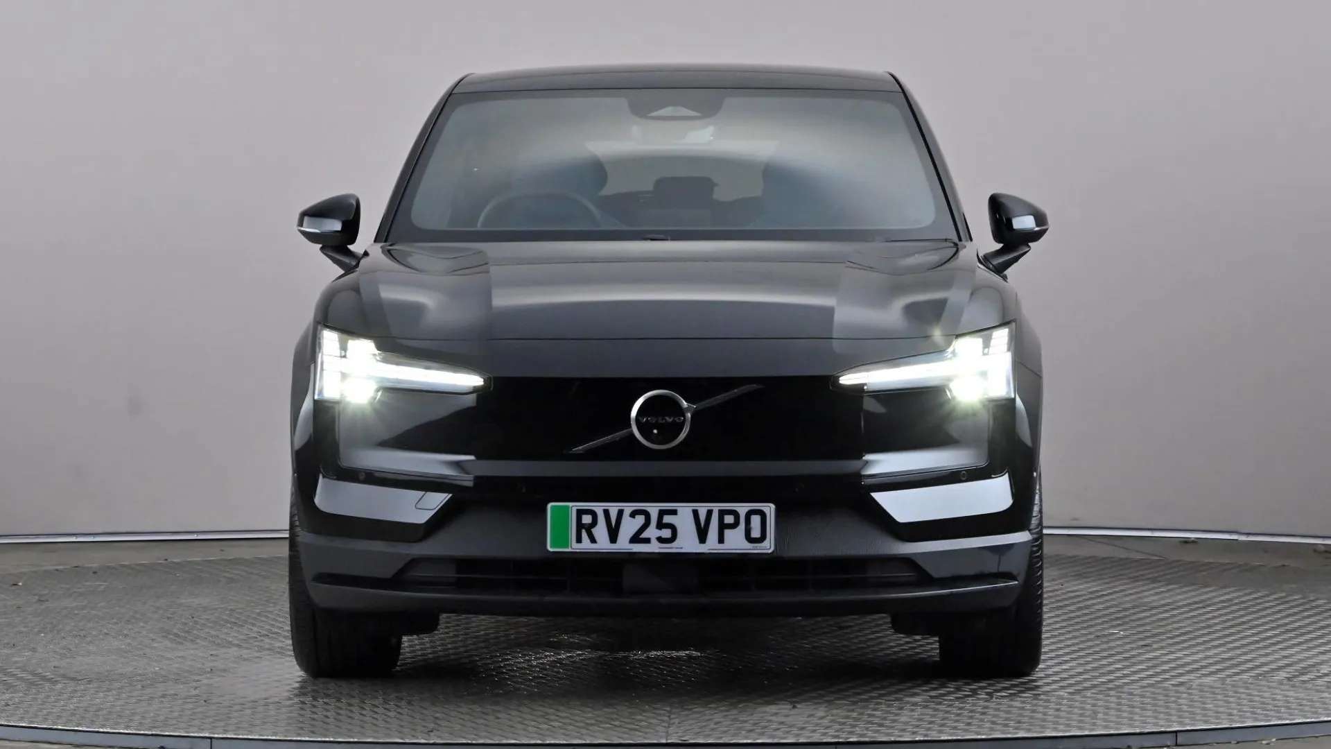 A 2025 VOLVO EX30 200kW SM Extended Range Ultra 69kWh Auto A 2025 VOLVO EX30 200kW SM Extended Range Ultra 69kWh Auto