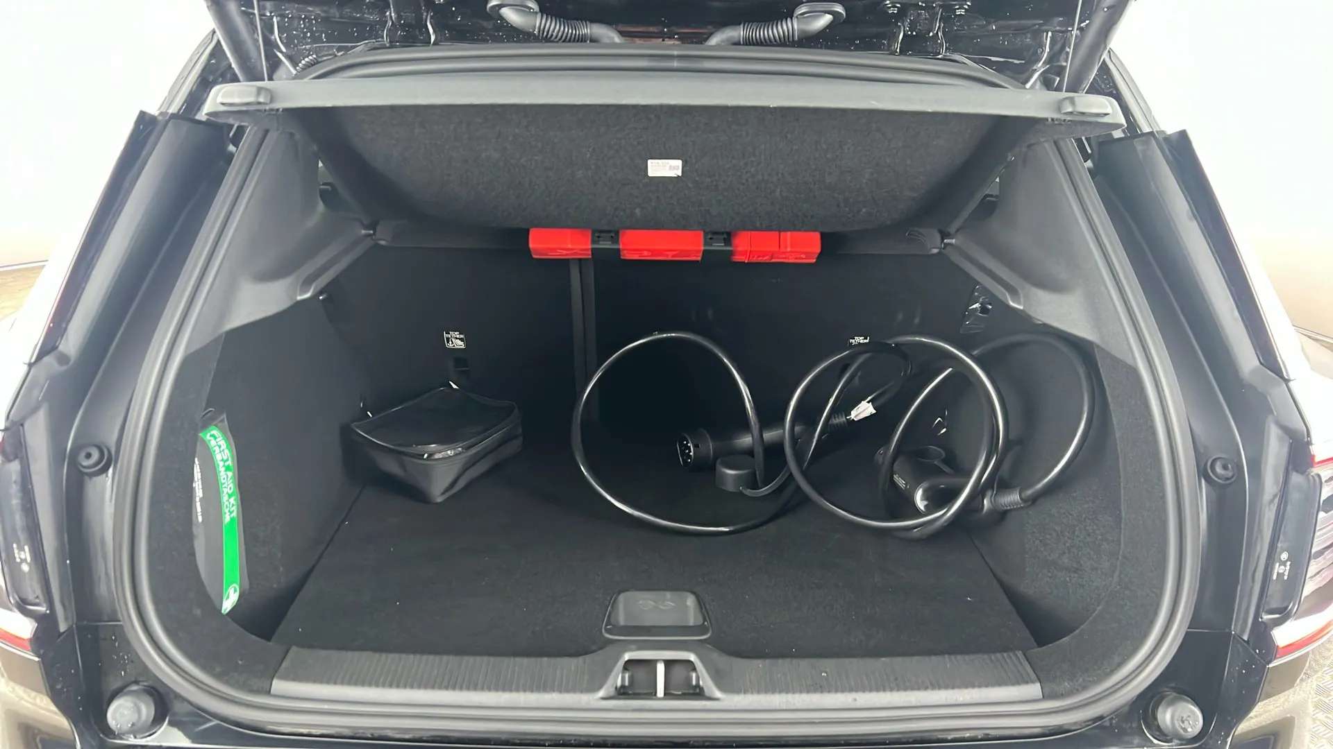 2025 VOLVO EX30 2025 VOLVO EX30