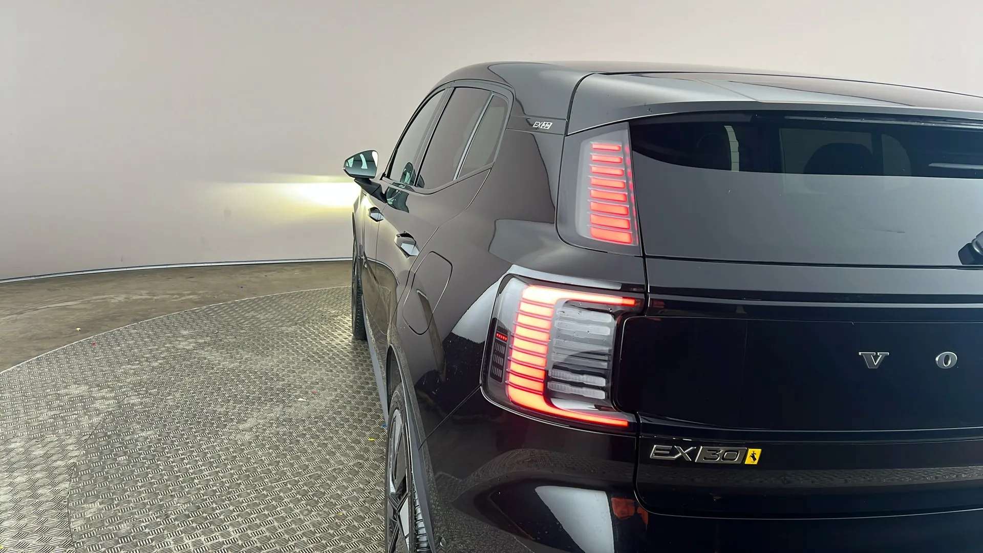 2025 VOLVO EX30 2025 VOLVO EX30