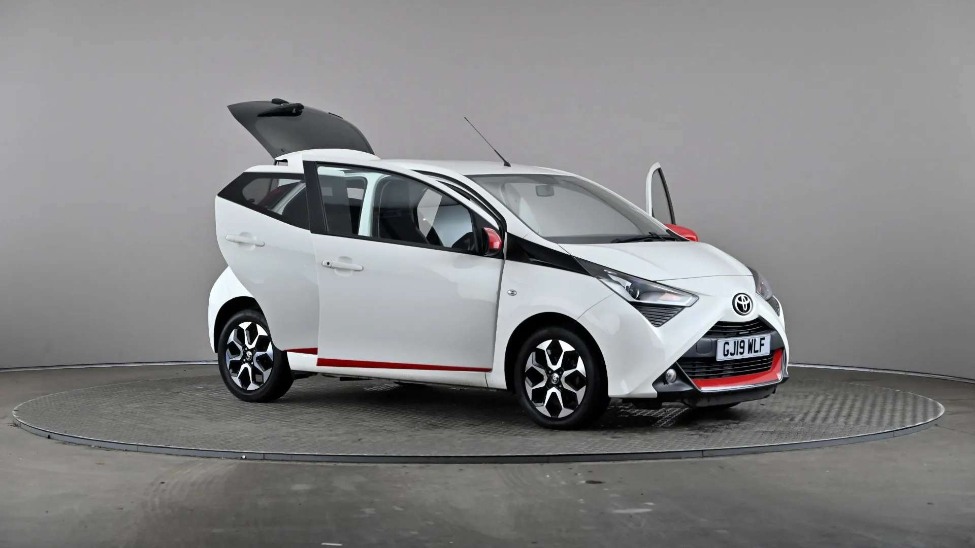 2019 TOYOTA AYGO 2019 TOYOTA AYGO