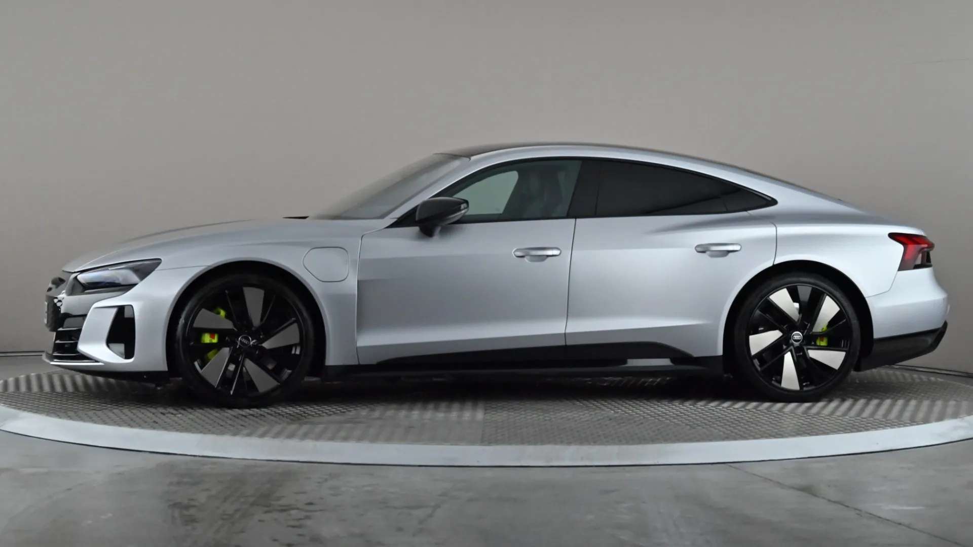 A 2022 AUDI RS E-TRON GT 475kW Quattro 93kWh Auto A 2022 AUDI RS E-TRON GT 475kW Quattro 93kWh Auto