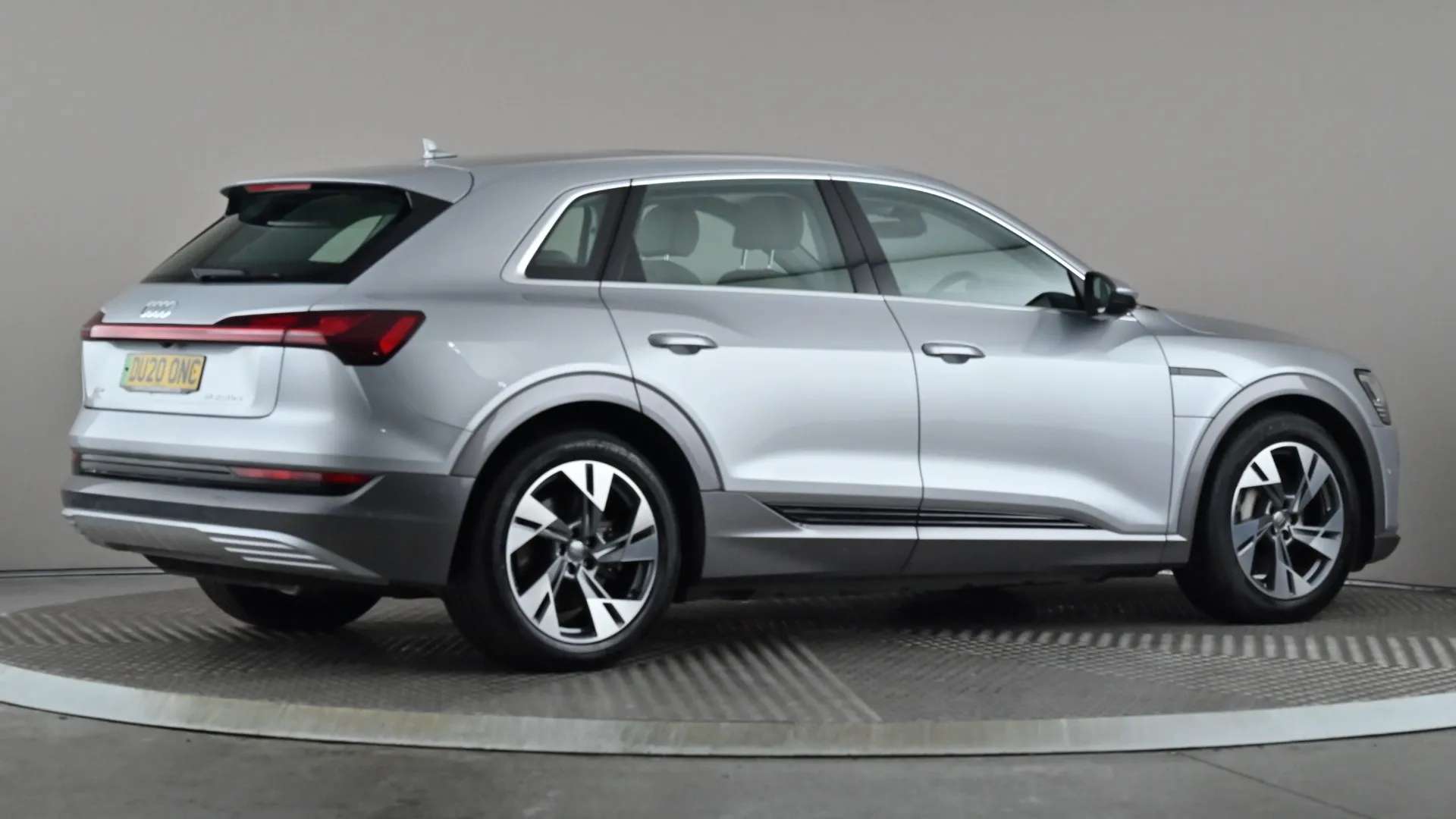 2020 AUDI E-TRON 2020 AUDI E-TRON