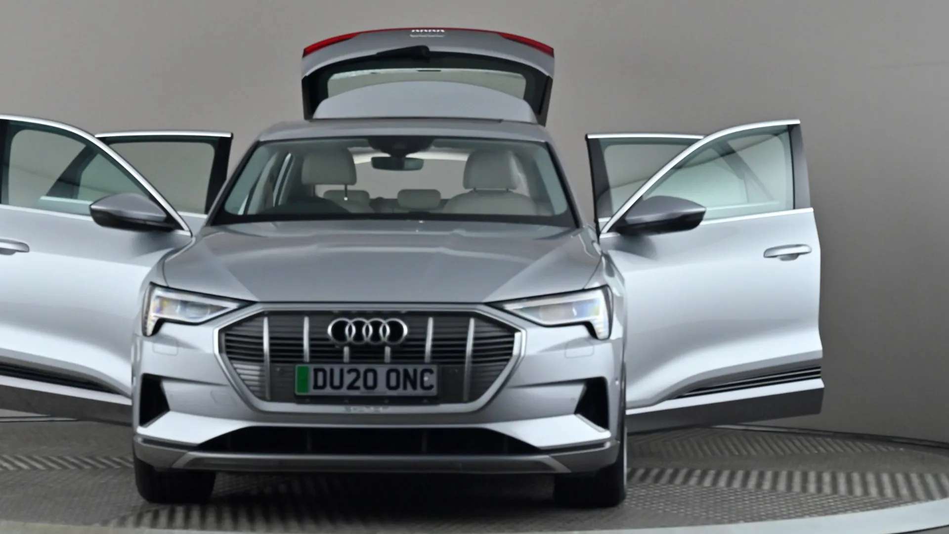 2020 AUDI E-TRON 2020 AUDI E-TRON