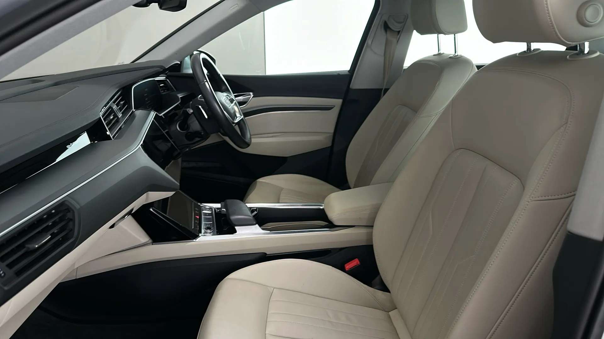 2020 AUDI E-TRON 2020 AUDI E-TRON