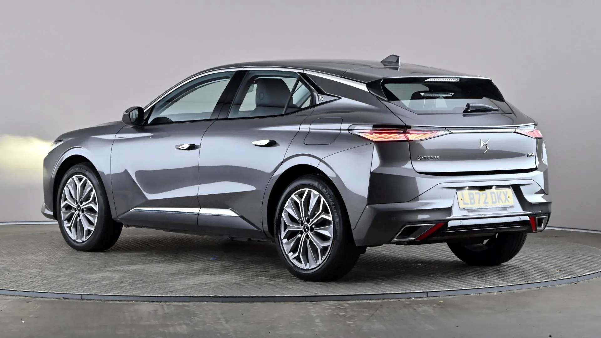 A 2022 DS DS 4 1.6 E-TENSE Trocadero EAT8 A 2022 DS DS 4 1.6 E-TENSE Trocadero EAT8