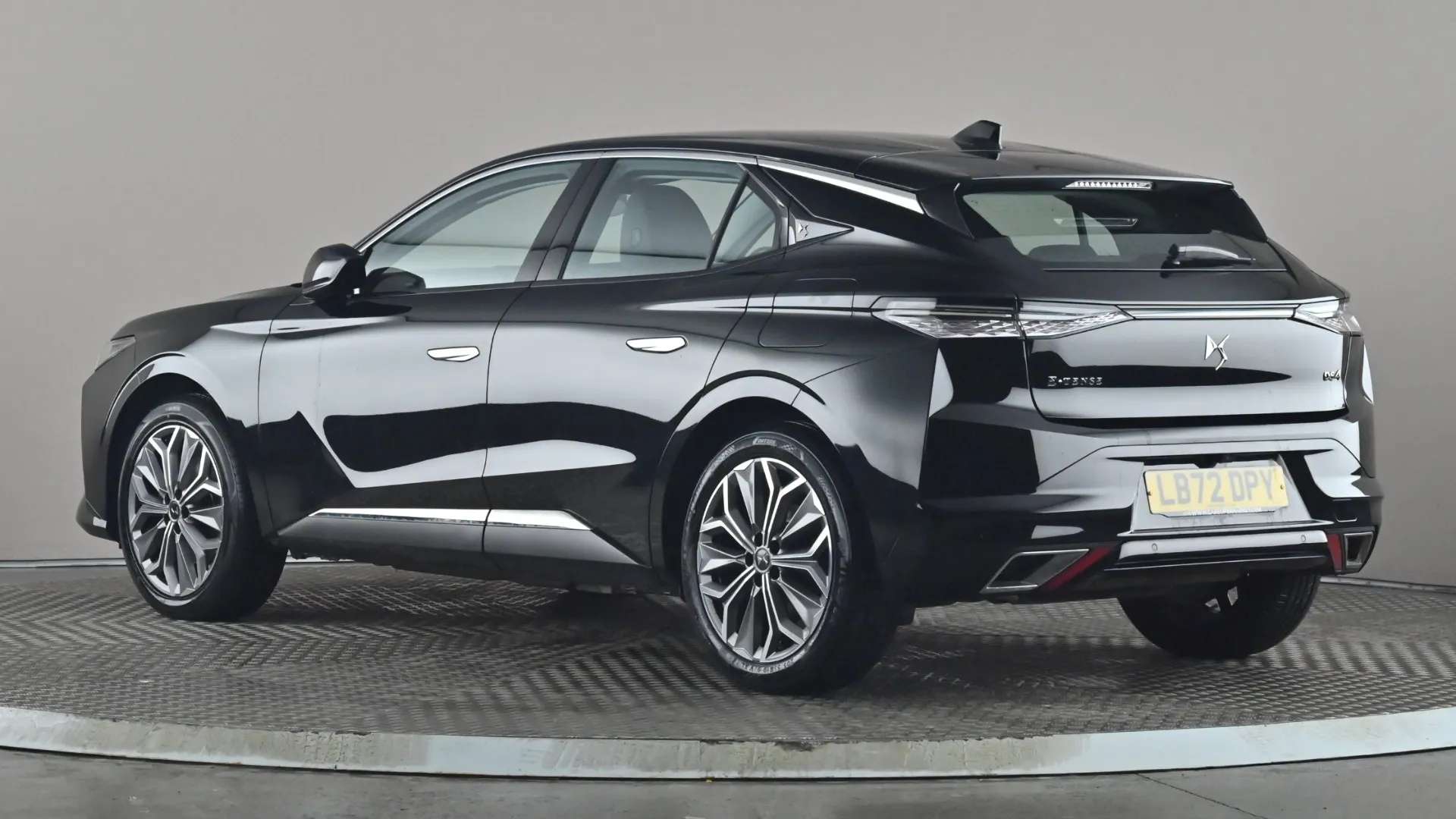 A 2022 DS DS 4 1.6 E-TENSE Trocadero EAT8 A 2022 DS DS 4 1.6 E-TENSE Trocadero EAT8