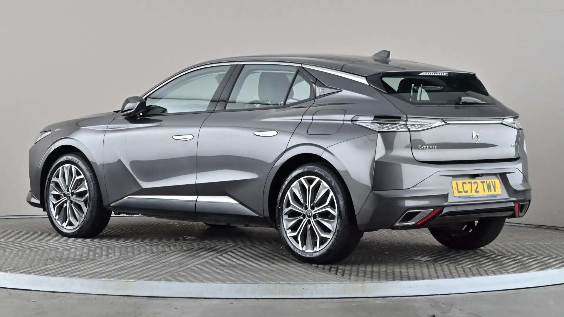 A 2022 DS DS 4 1.6 E-TENSE Trocadero EAT8 A 2022 DS DS 4 1.6 E-TENSE Trocadero EAT8