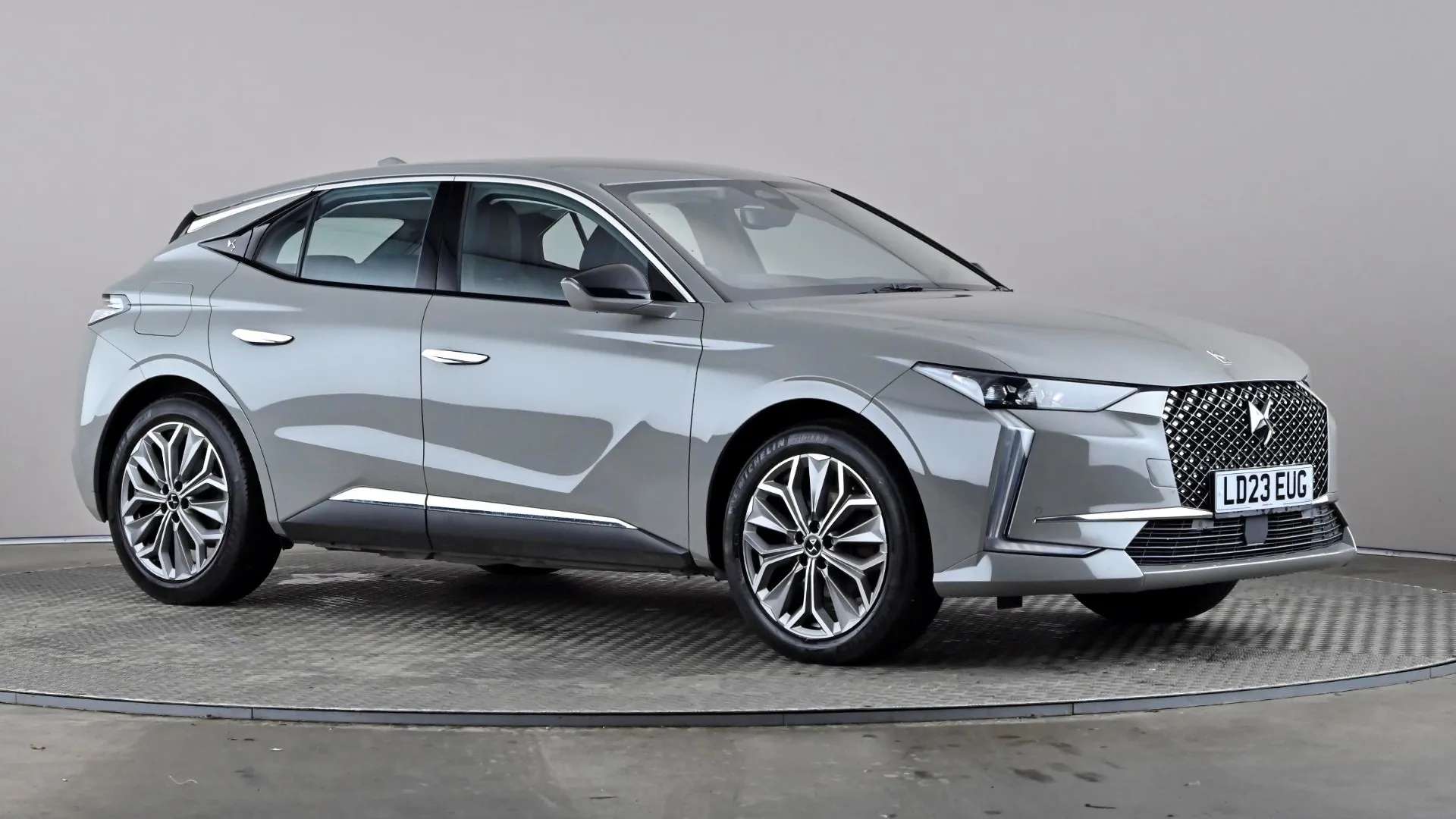 A 2023 DS DS 4 1.6 E-TENSE Trocadero EAT8 A 2023 DS DS 4 1.6 E-TENSE Trocadero EAT8