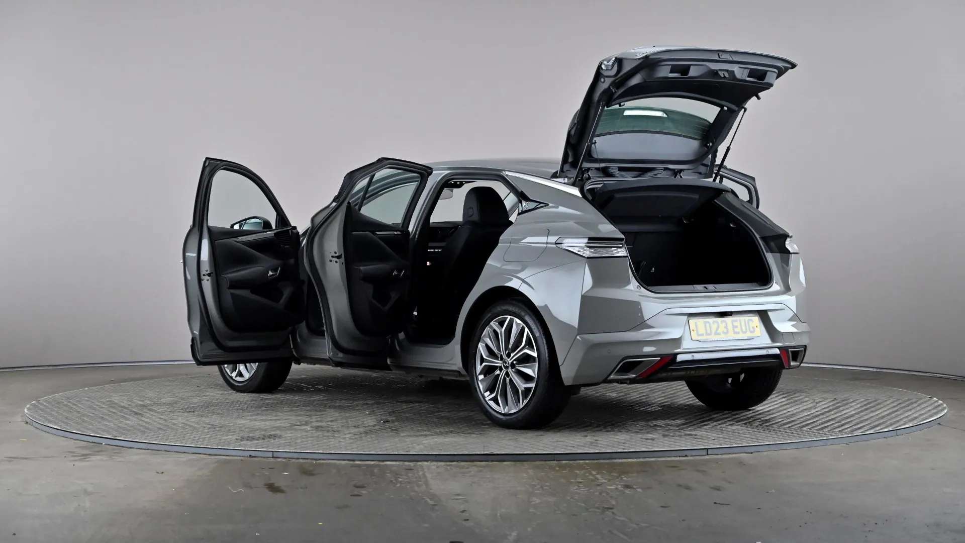 2023 DS DS 4 2023 DS DS 4