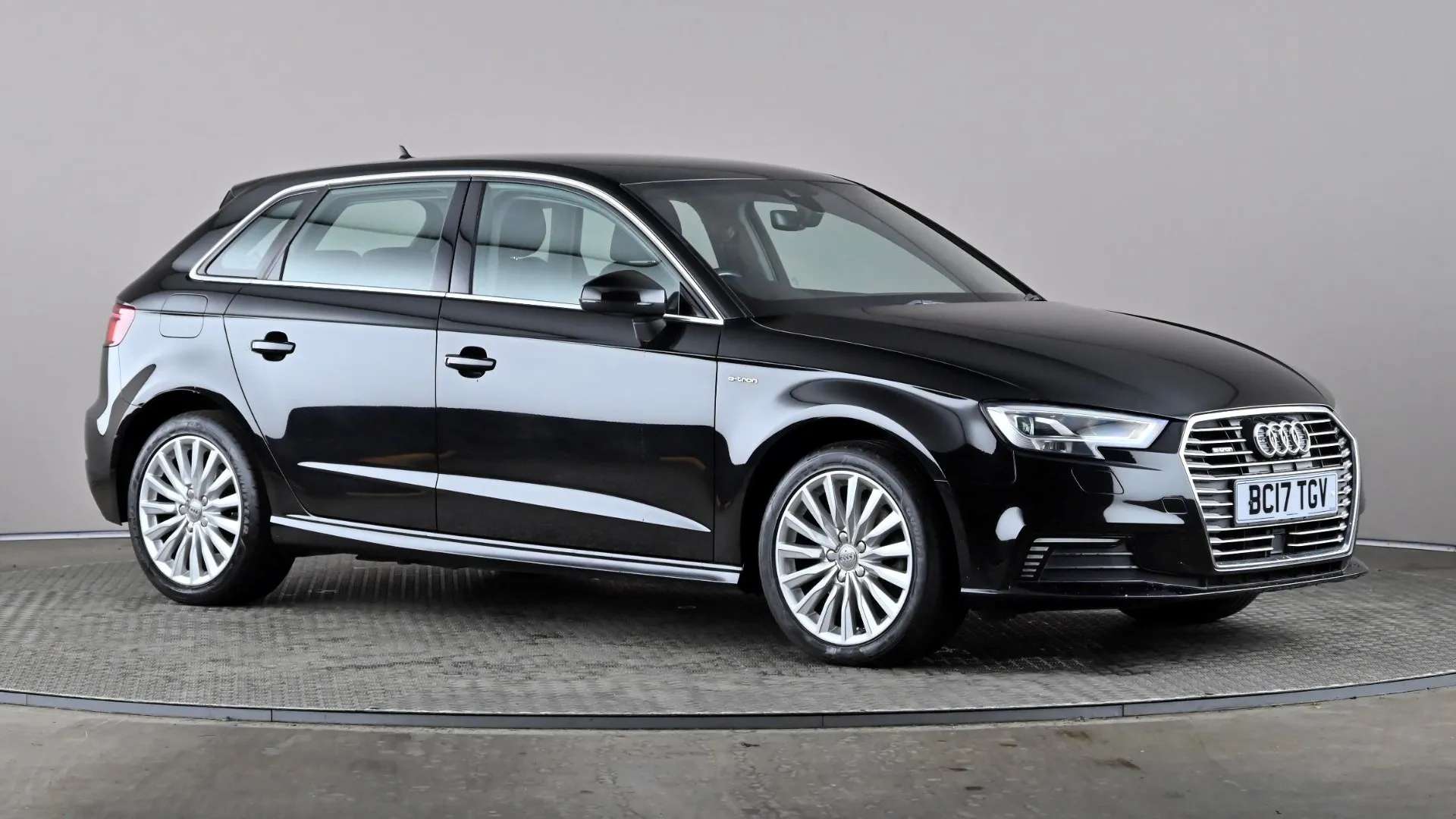 A 2017 AUDI A3 1.4 TFSI e-tron S Tronic A 2017 AUDI A3 1.4 TFSI e-tron S Tronic