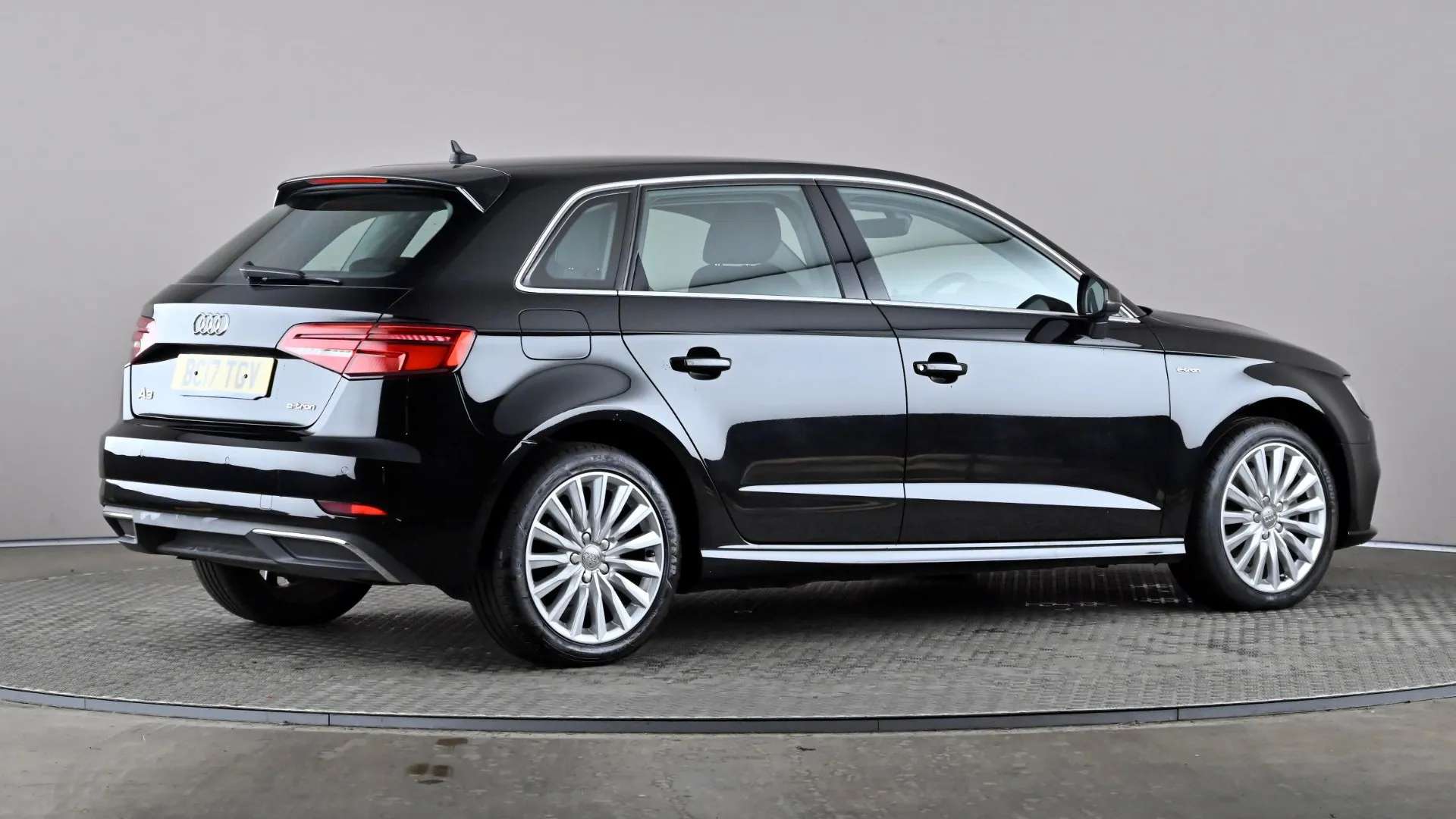 2017 AUDI A3 2017 AUDI A3