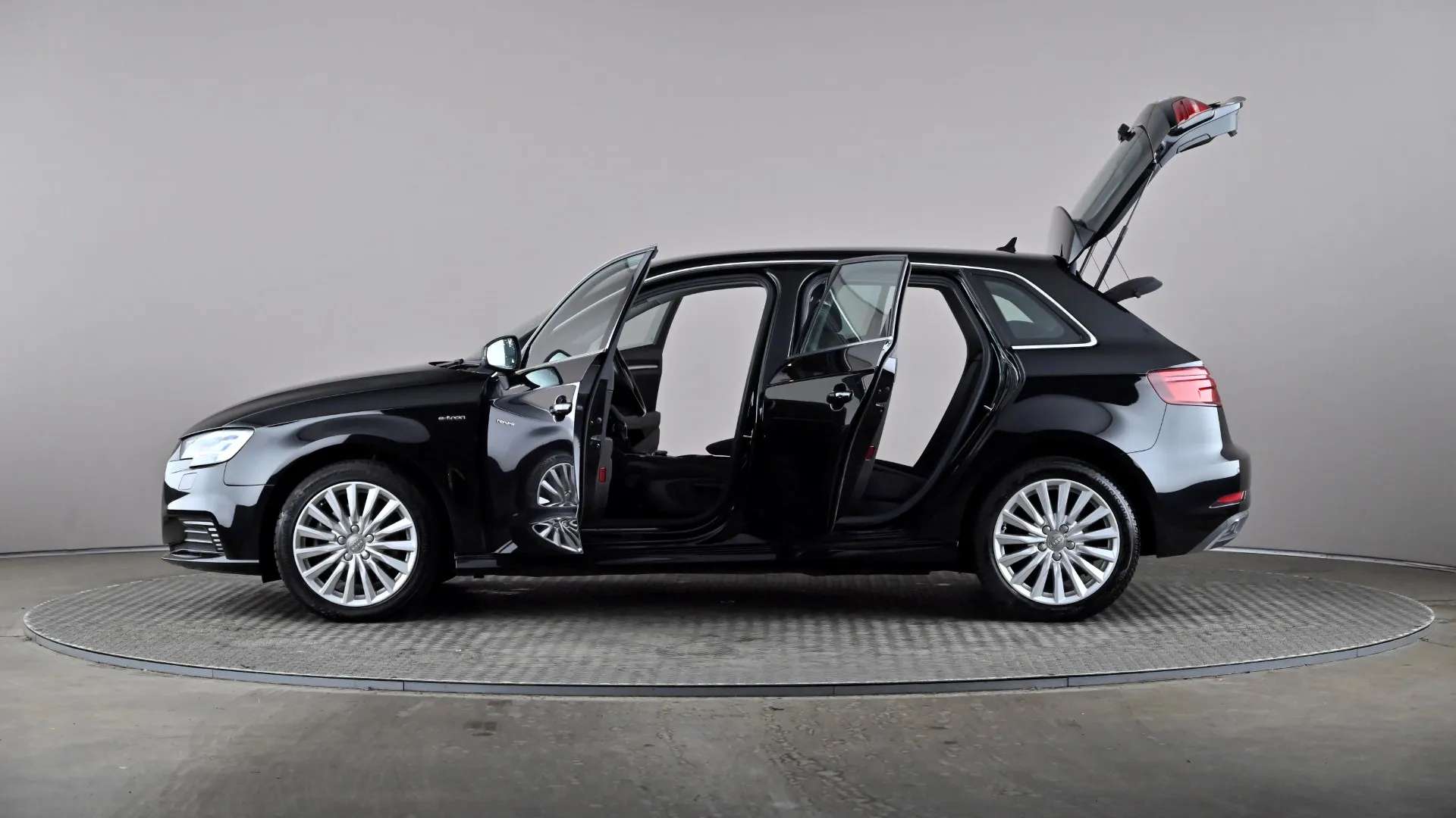 2017 AUDI A3 2017 AUDI A3