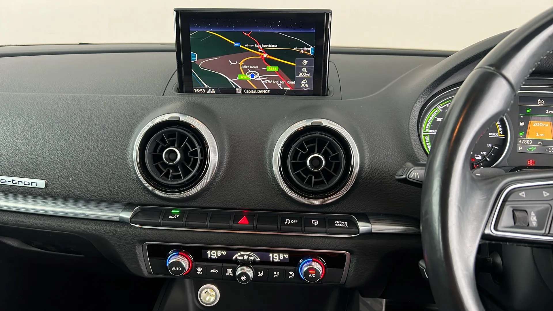 2017 AUDI A3 2017 AUDI A3