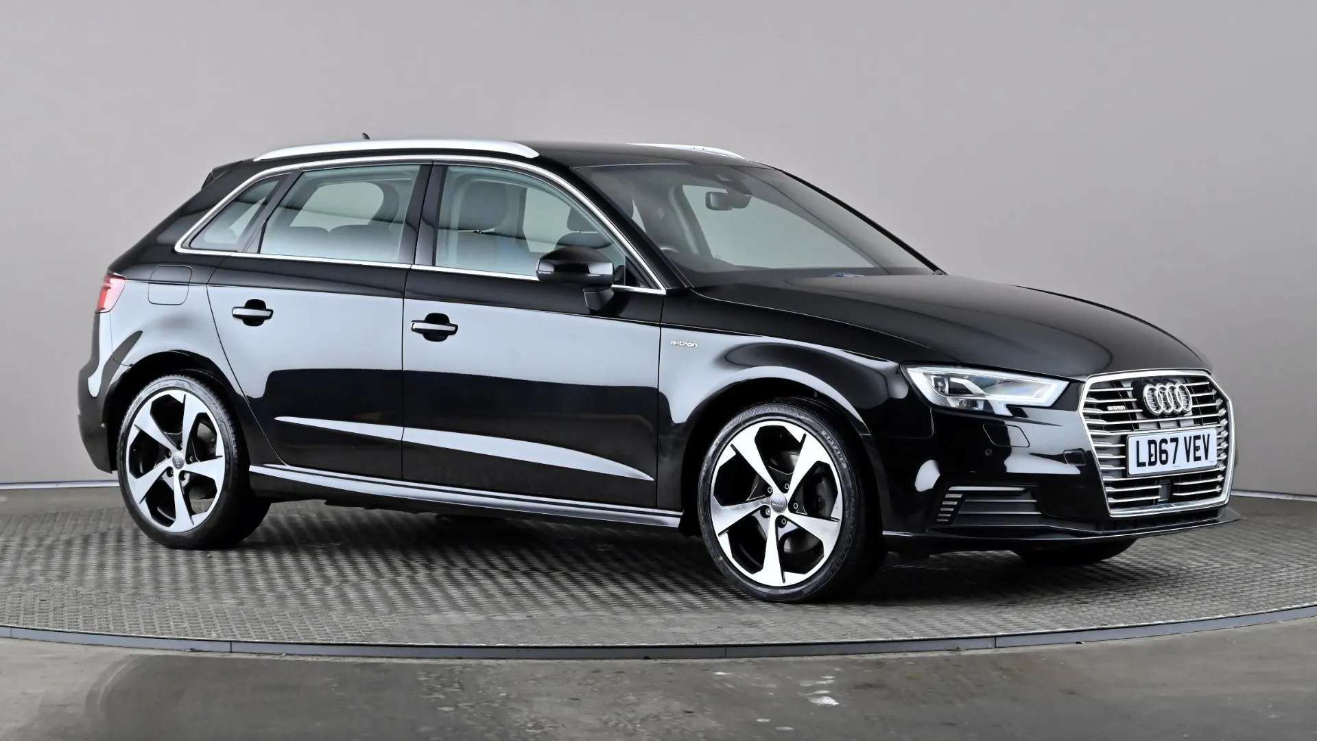 A 2017 AUDI A3 1.4 TFSI e-tron S Tronic A 2017 AUDI A3 1.4 TFSI e-tron S Tronic