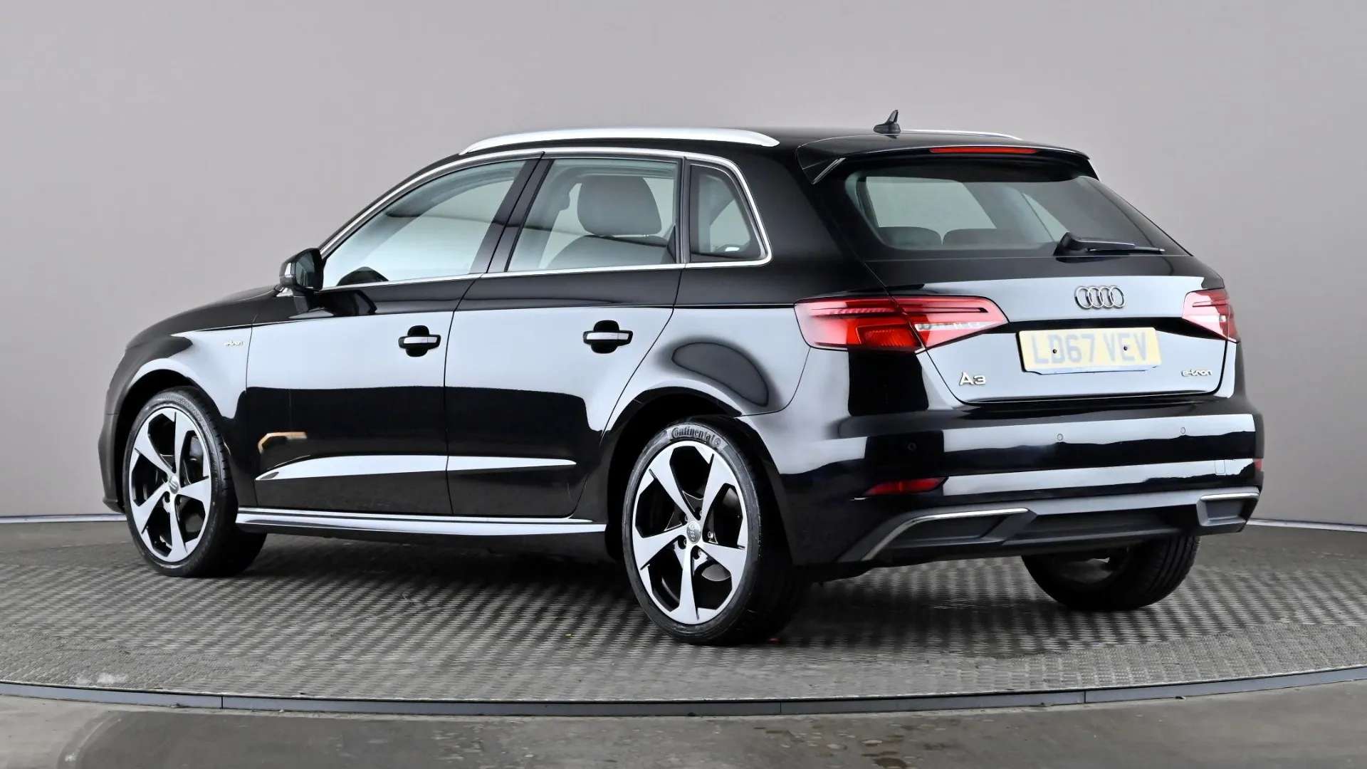 A 2017 AUDI A3 1.4 TFSI e-tron S Tronic A 2017 AUDI A3 1.4 TFSI e-tron S Tronic
