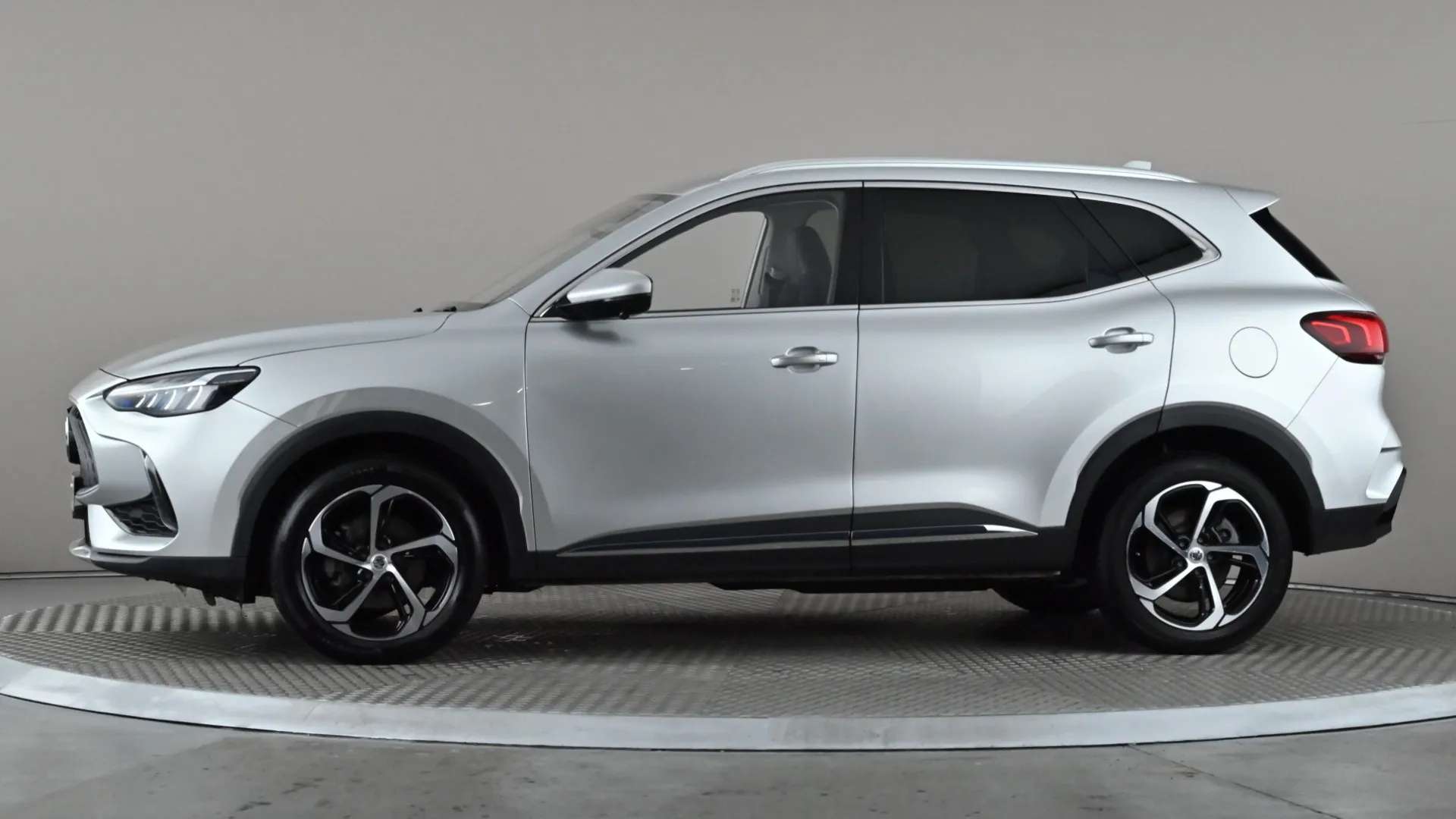 A 2023 MG MOTOR UK HS 1.5 T-GDI PHEV Trophy Auto A 2023 MG MOTOR UK HS 1.5 T-GDI PHEV Trophy Auto