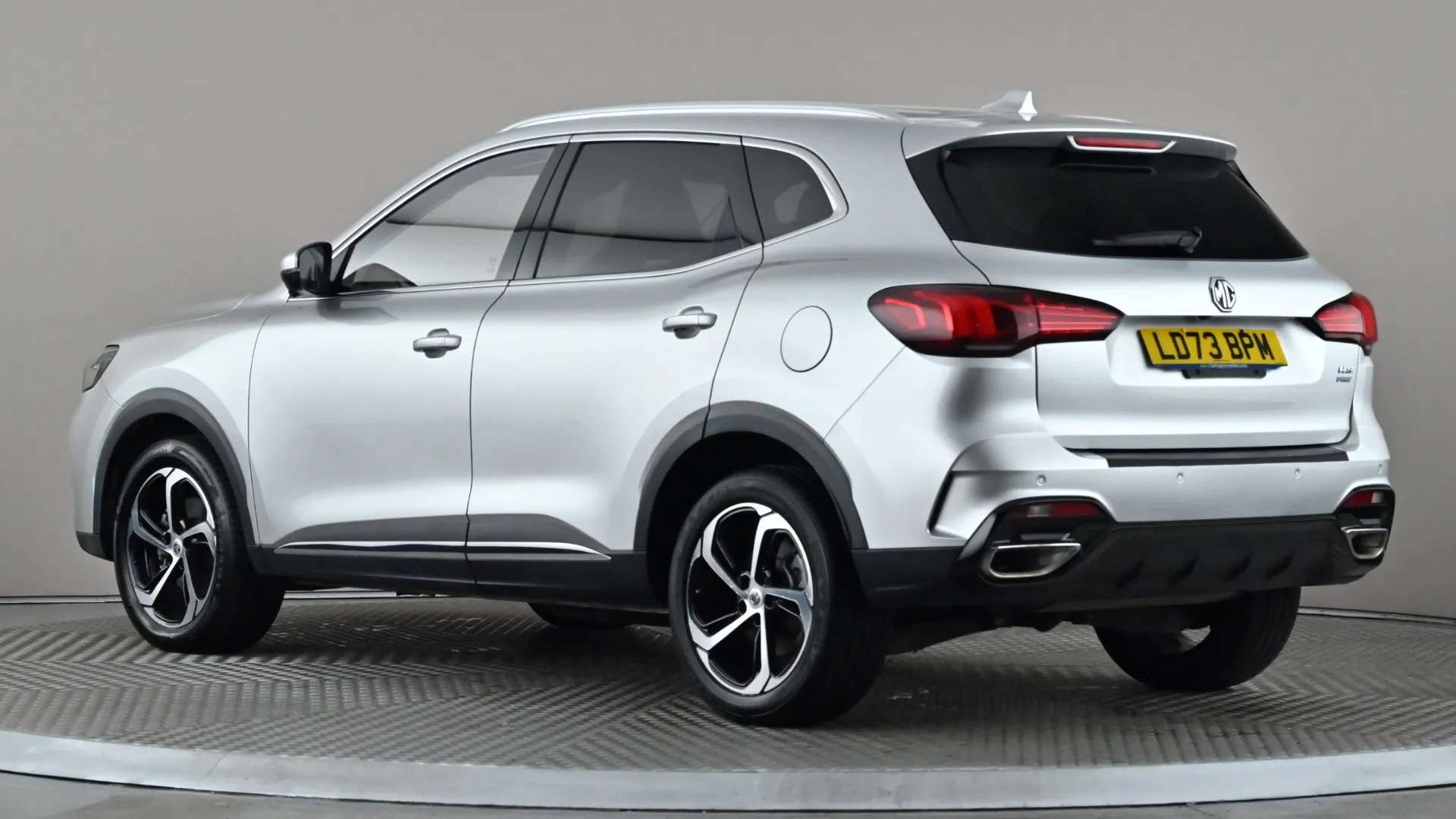 A 2023 MG MOTOR UK HS 1.5 T-GDI PHEV Trophy Auto A 2023 MG MOTOR UK HS 1.5 T-GDI PHEV Trophy Auto