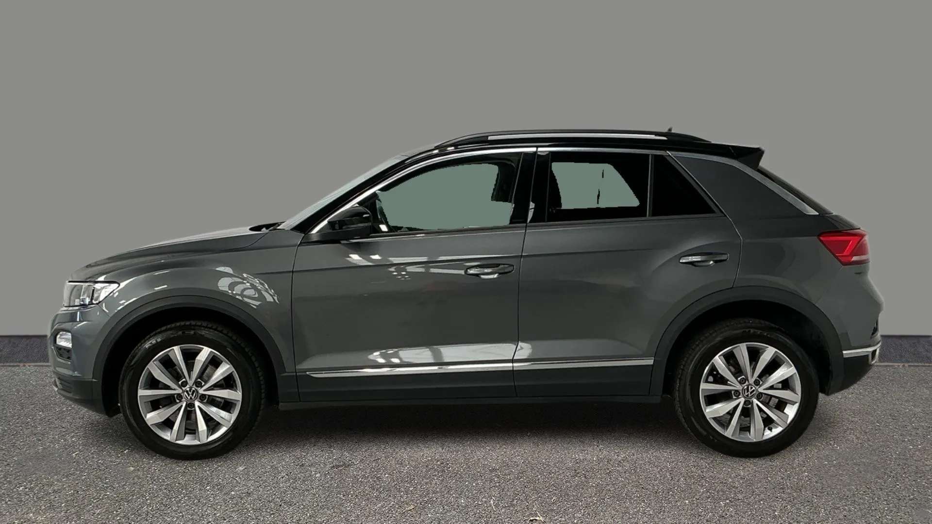 A 2021 VOLKSWAGEN T-ROC 1.0 TSI 110 Design A 2021 VOLKSWAGEN T-ROC 1.0 TSI 110 Design